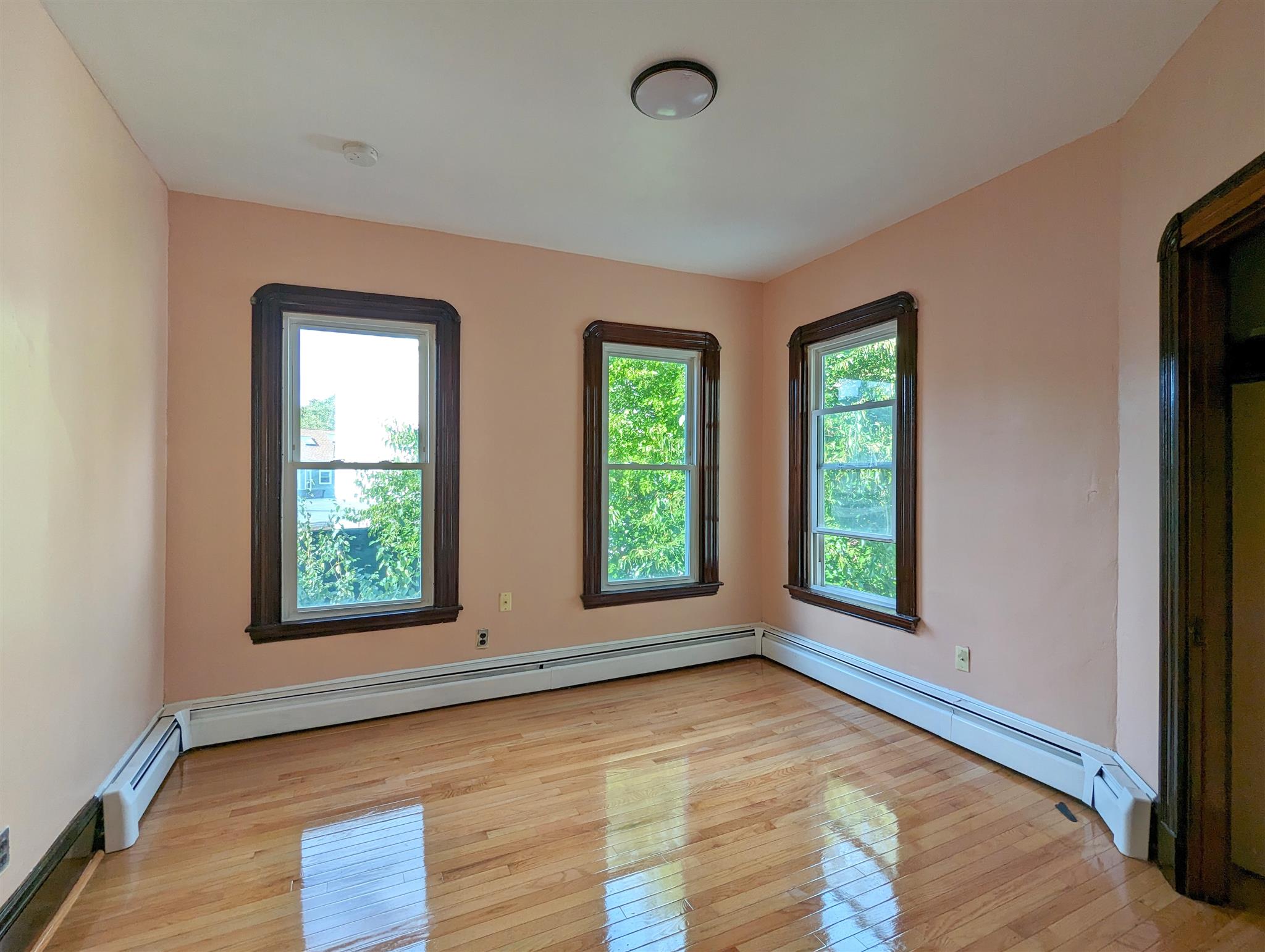 61 Tufts St, East Somerville