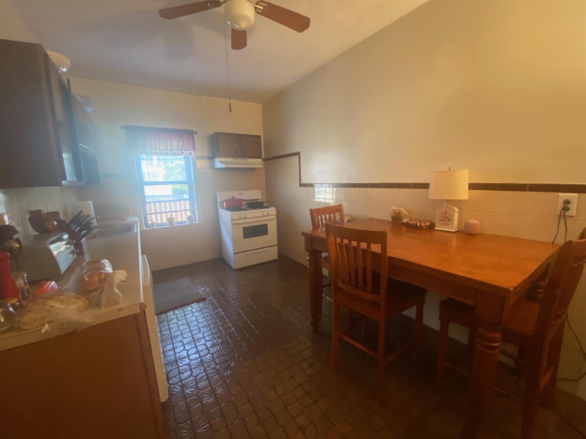 18 Fenwick St, Winter Hill