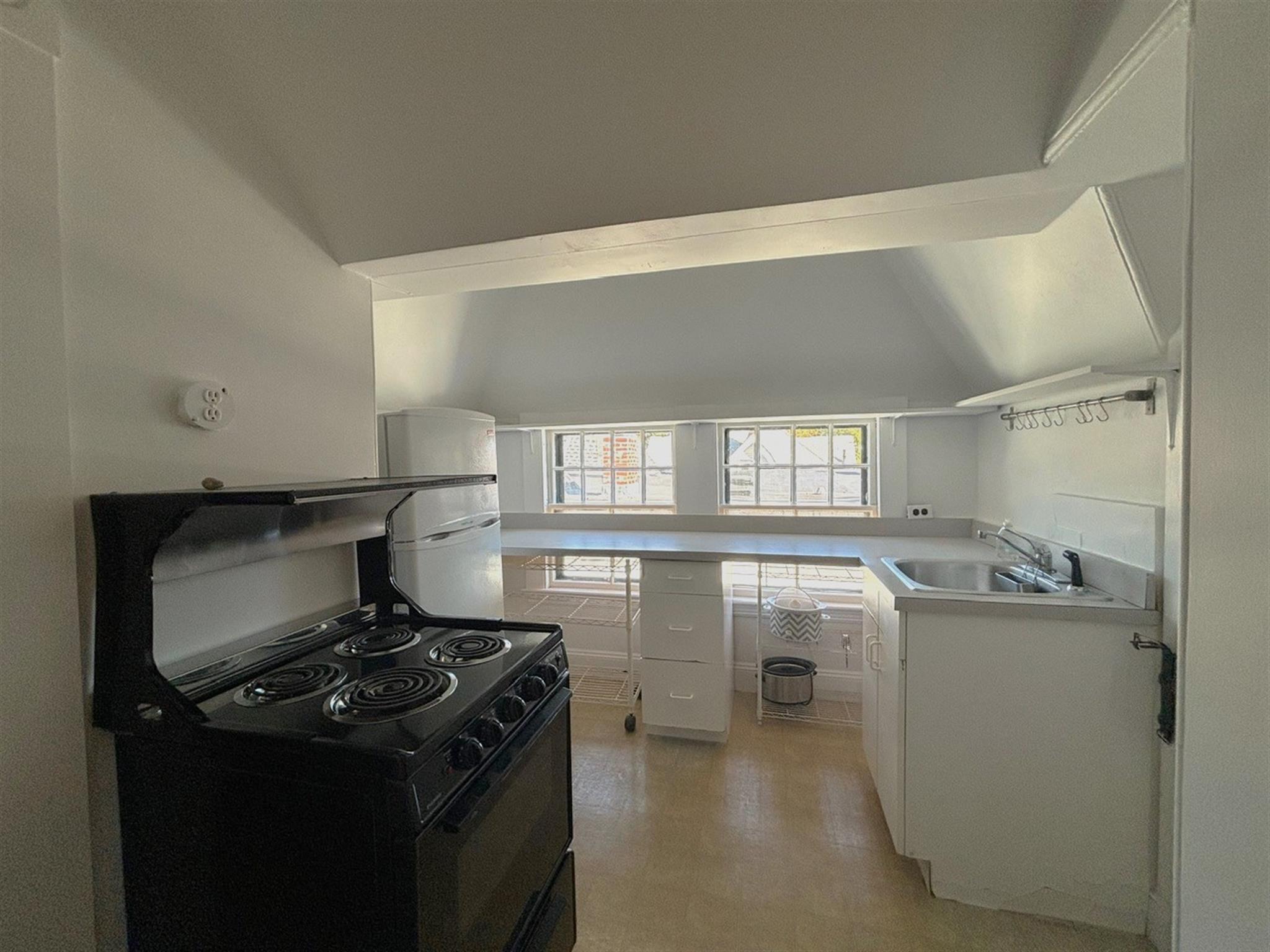 302 Brookline St, Cambridgeport