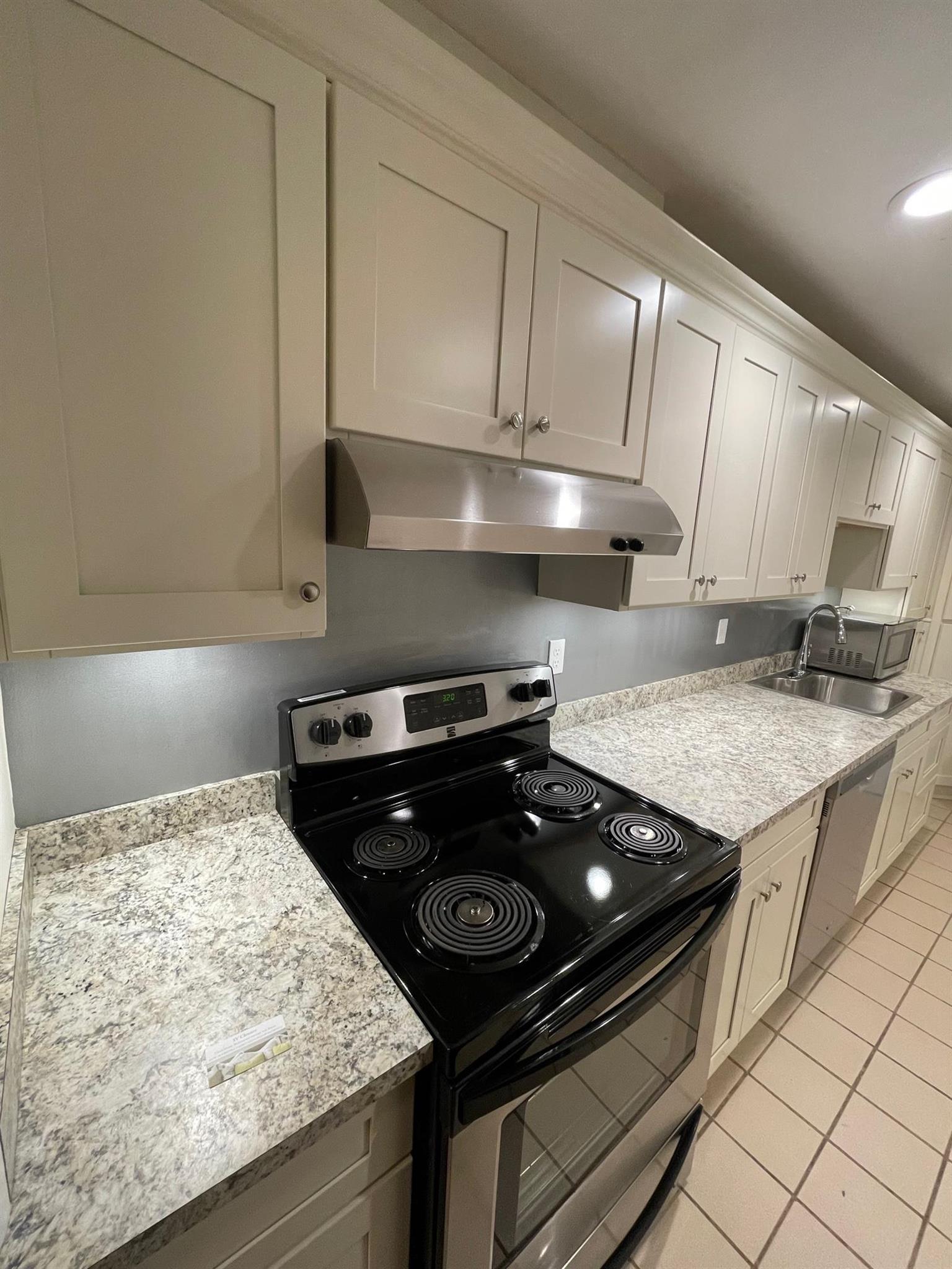 159 Concord Ave, Harvard Square