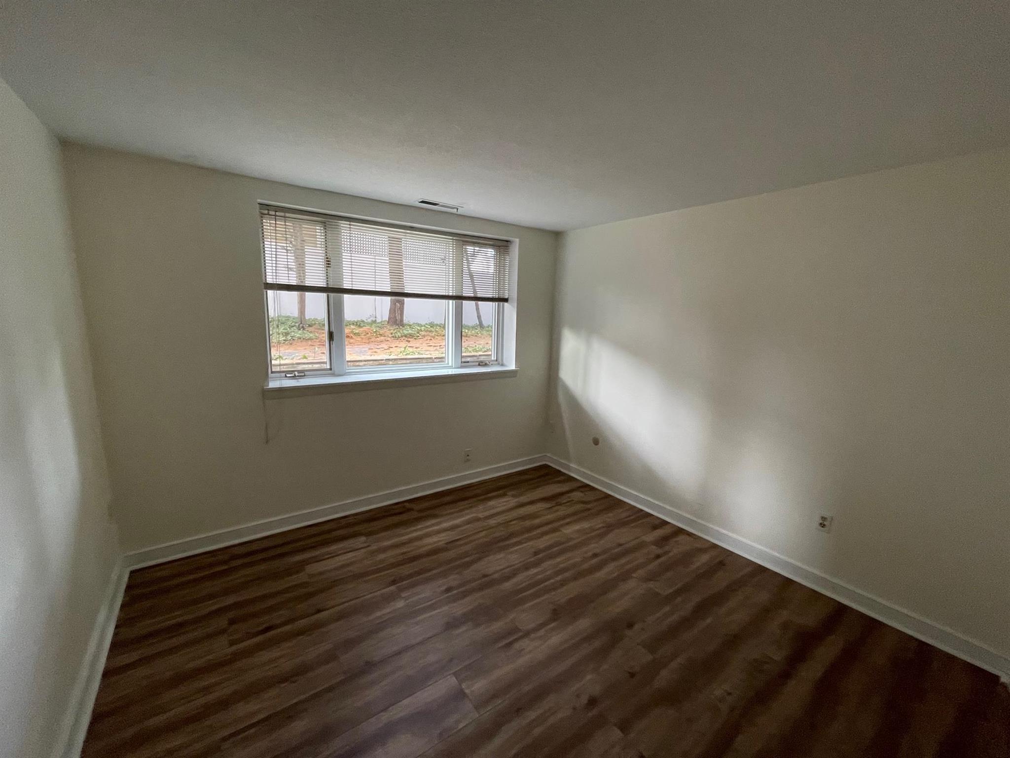 159 Concord Ave, Harvard Square