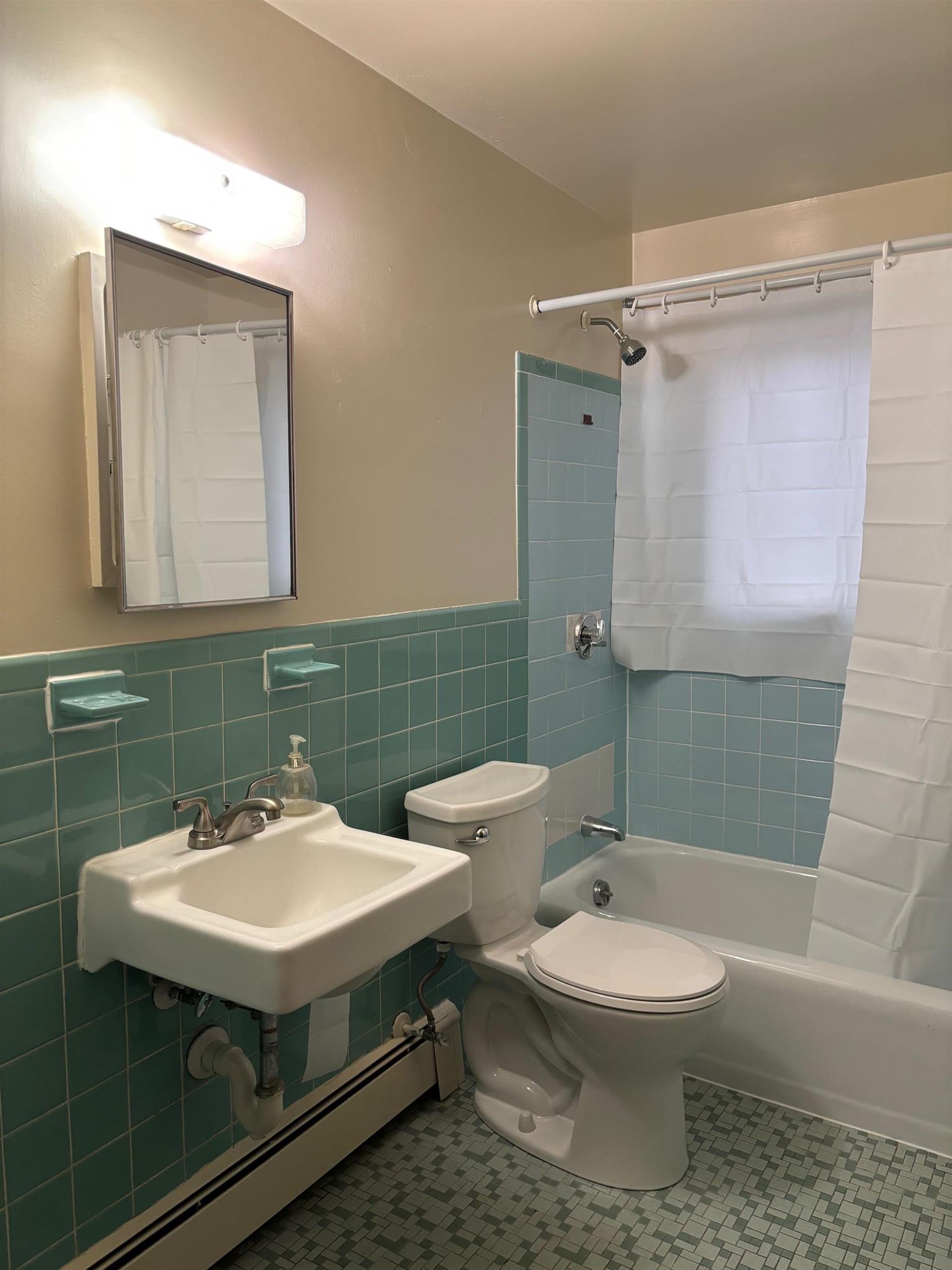 109 Oxford St, Arlington