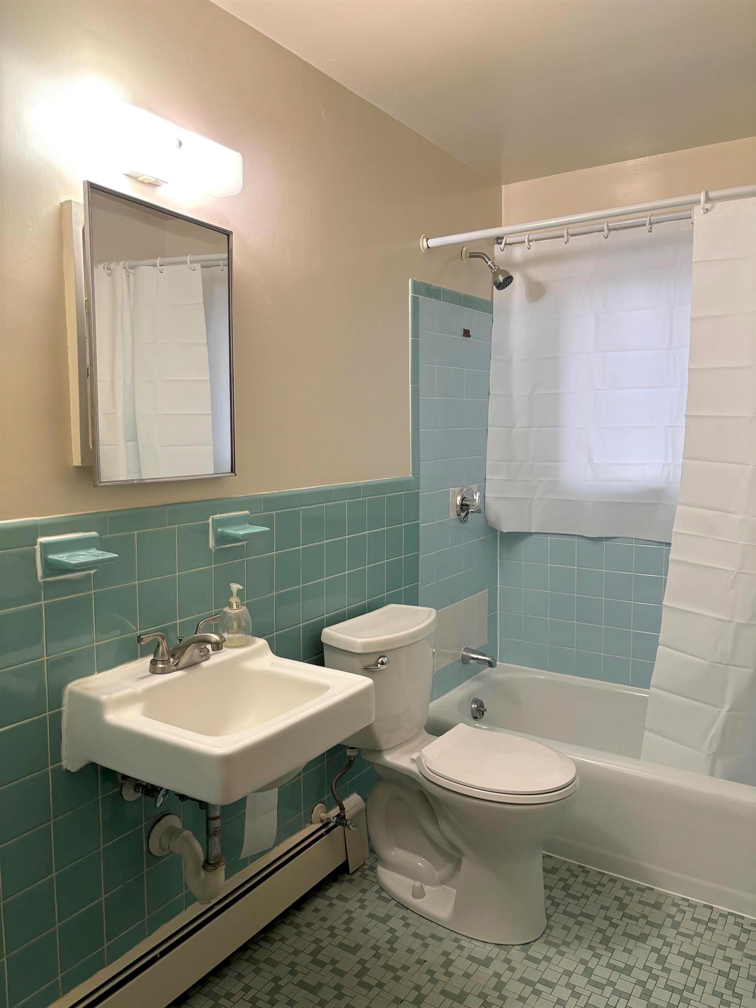 109 Oxford St, Arlington