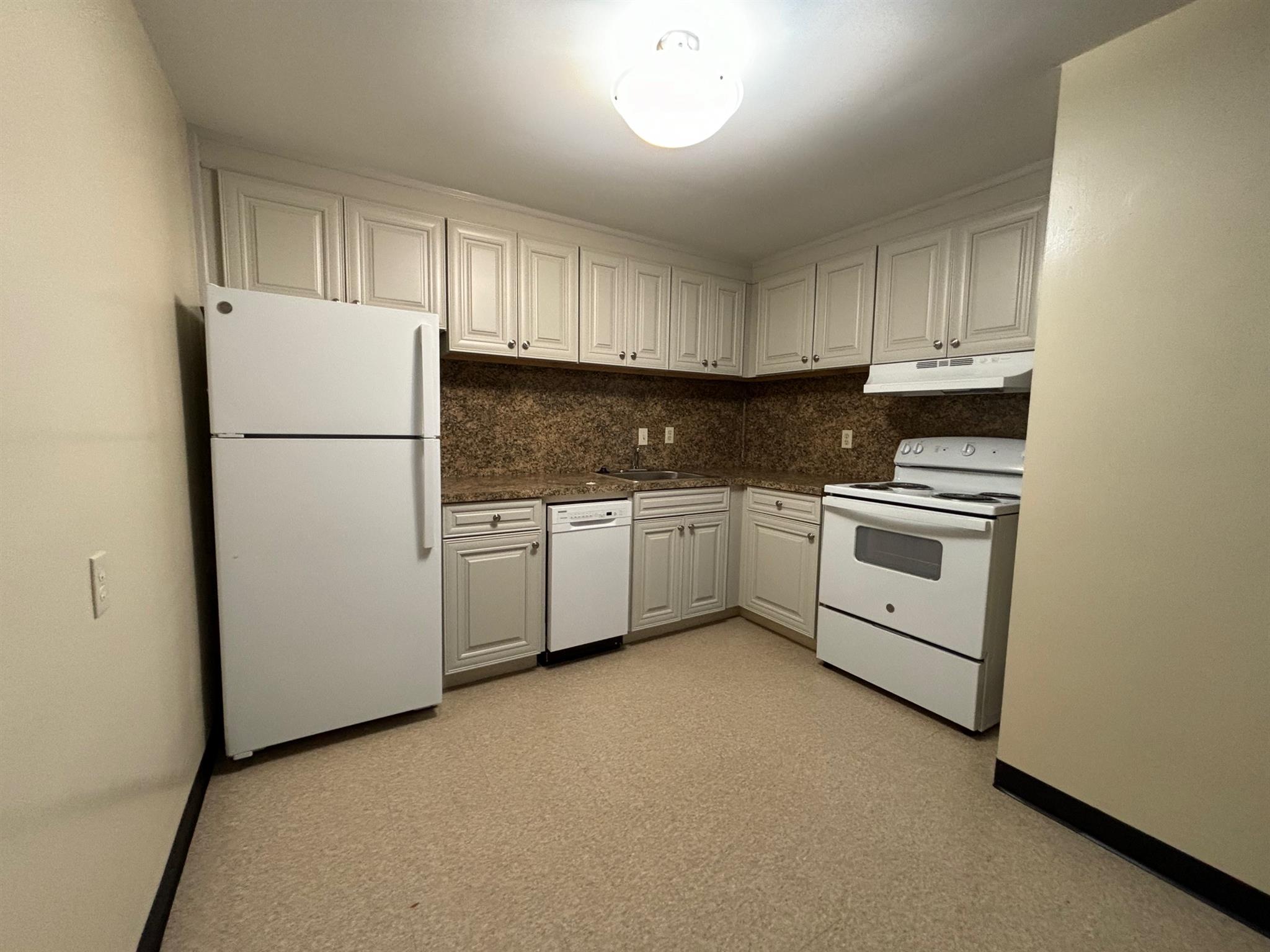 109 Oxford, Arlington