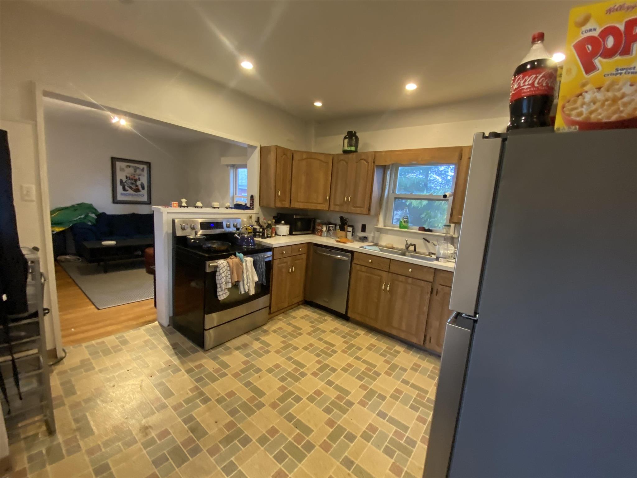 15 Curtis Ave, Teele Square