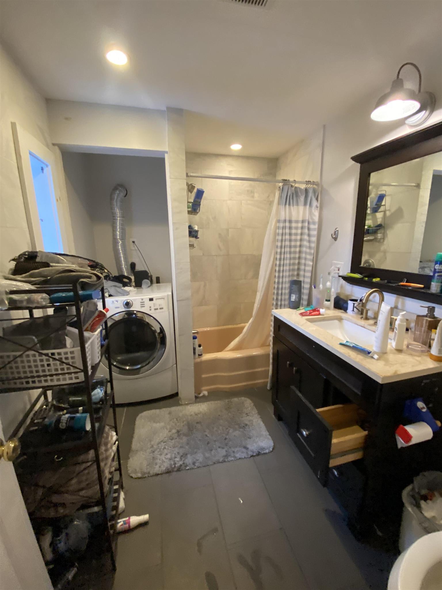 15 Curtis Ave, Teele Square