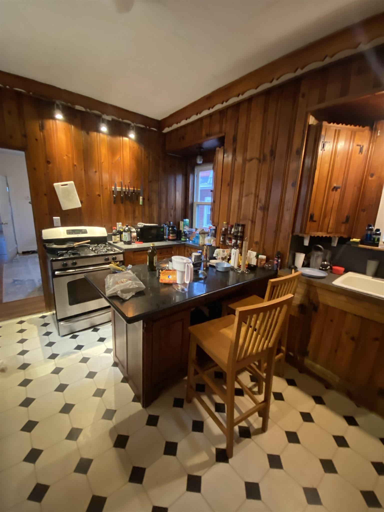 15 Curtis Ave, Teele Square