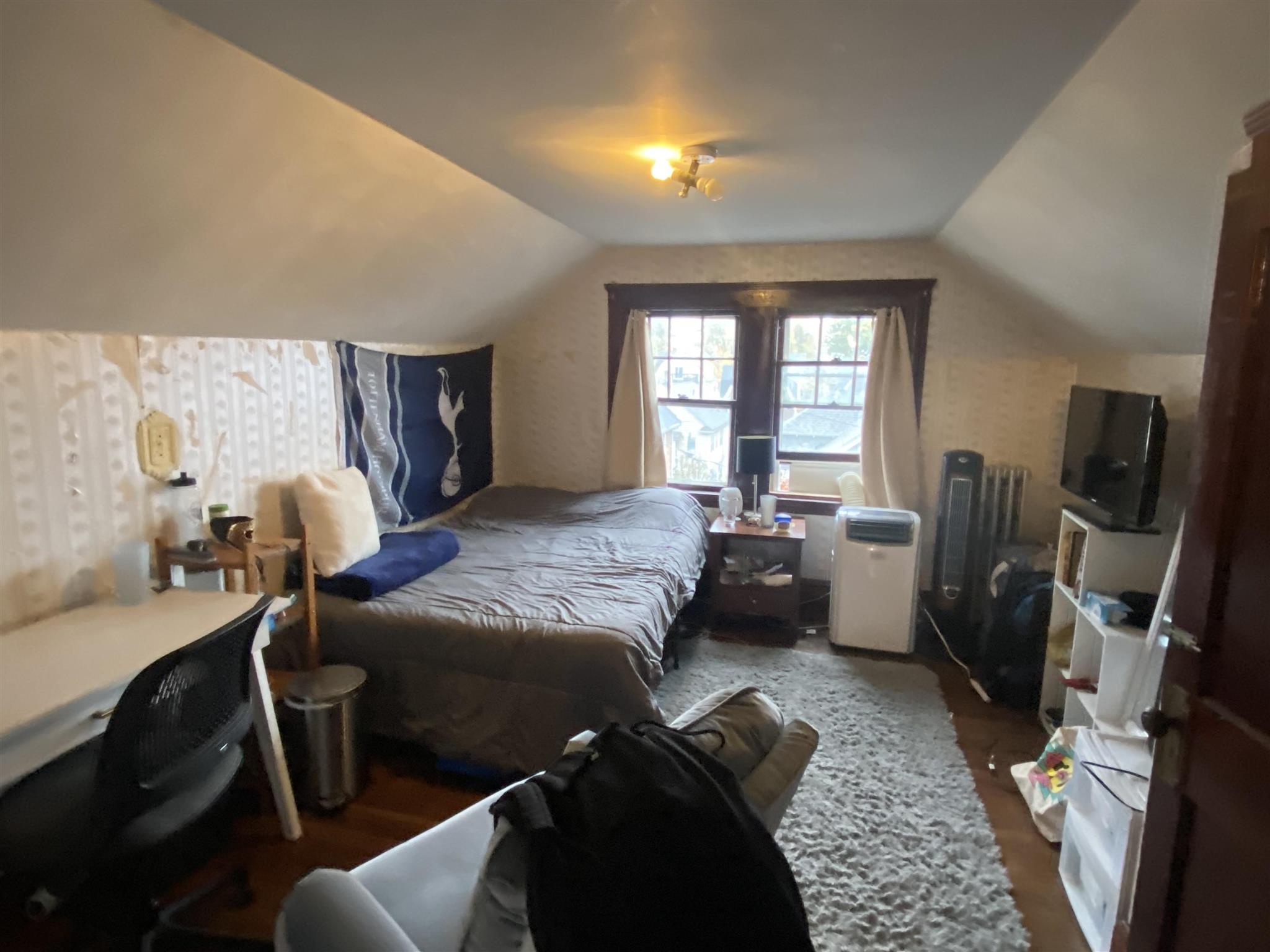 15 Upland Rd, Teele Square