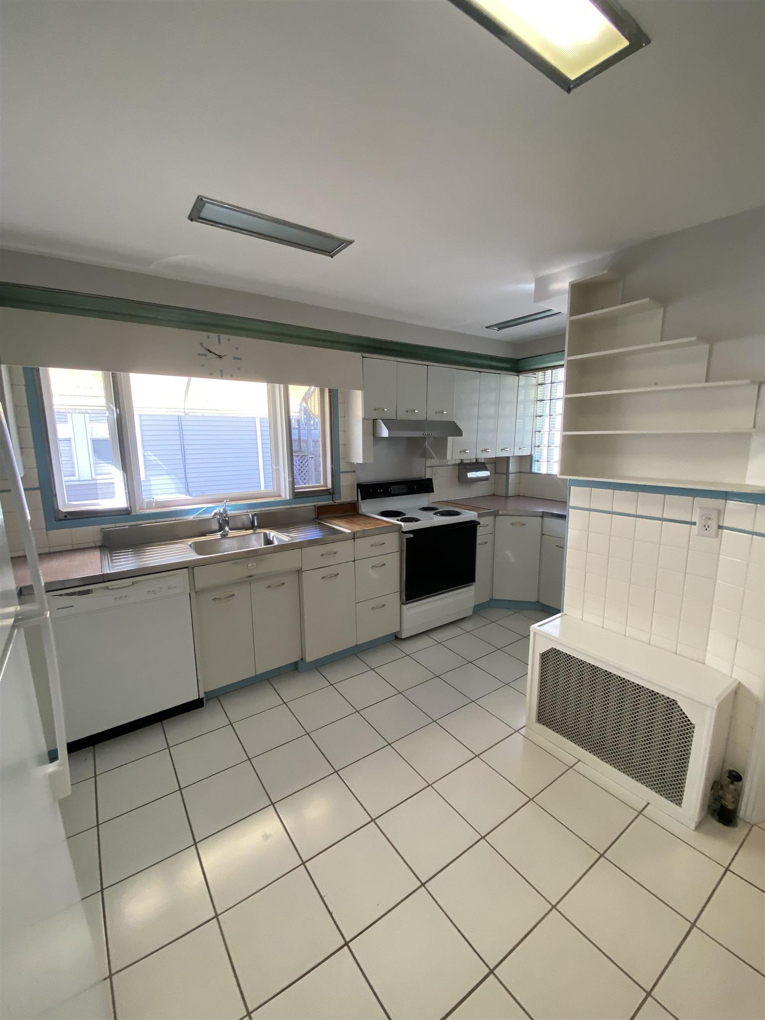 16 Alexander Ave, Tufts University