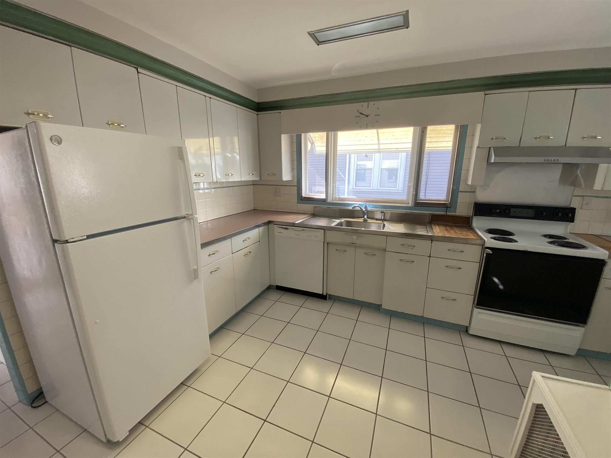 16 Alexander Ave, Tufts University