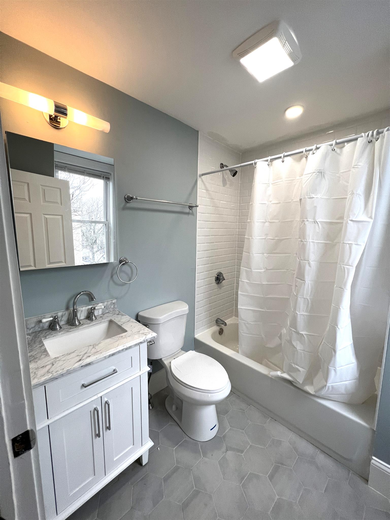 73 Pearl St, East Somerville