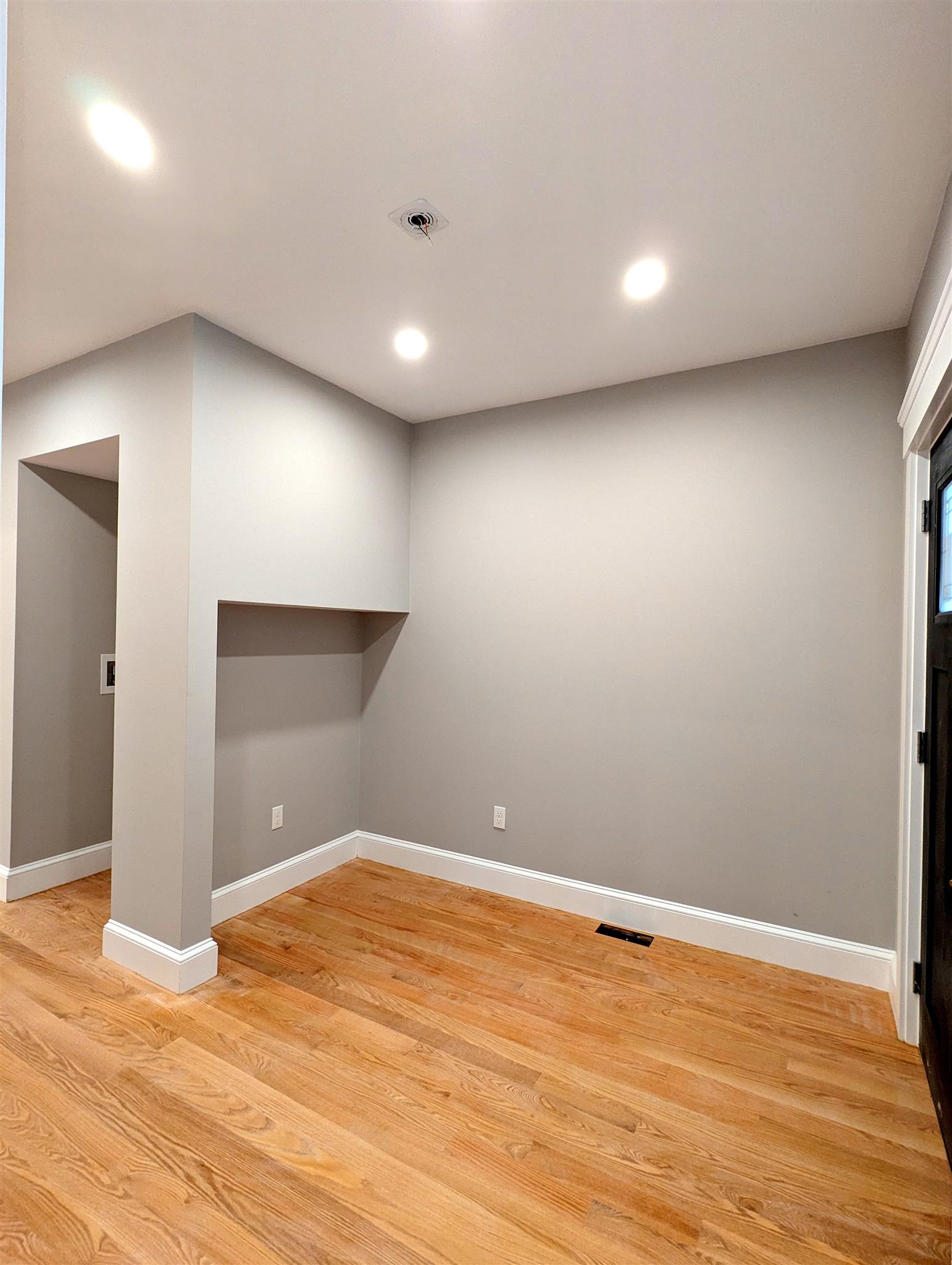 26 Fenwick St, Magoun Square