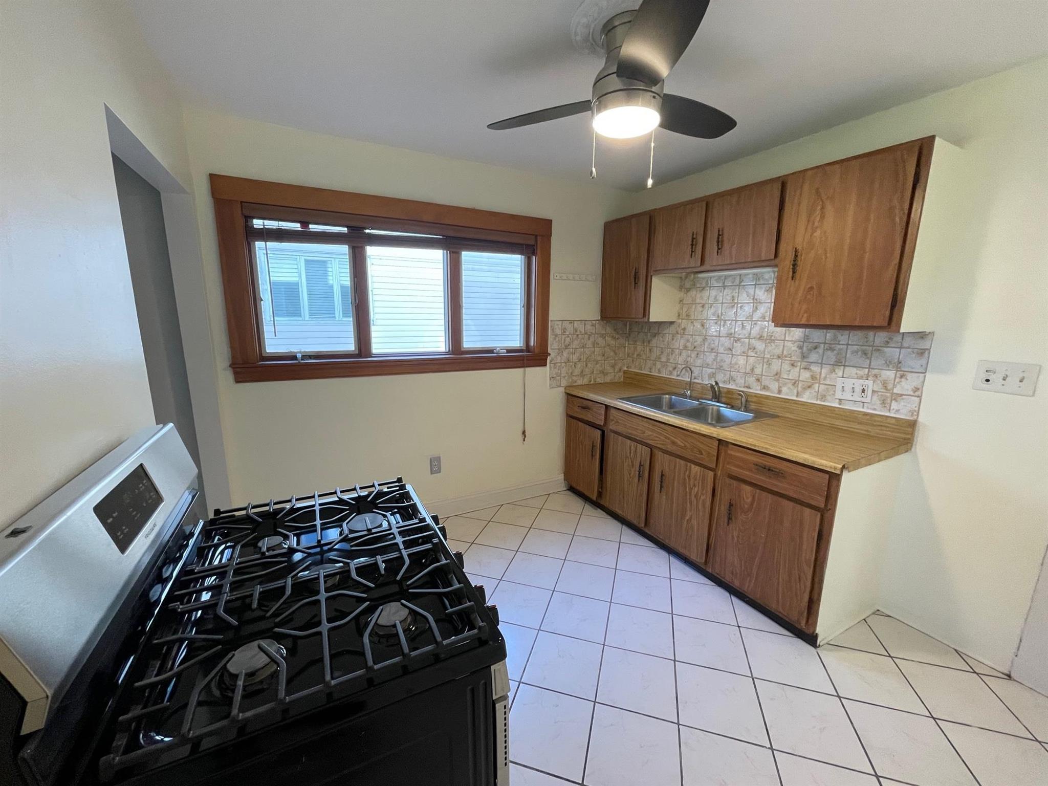 11 Doble Ave, Tufts University