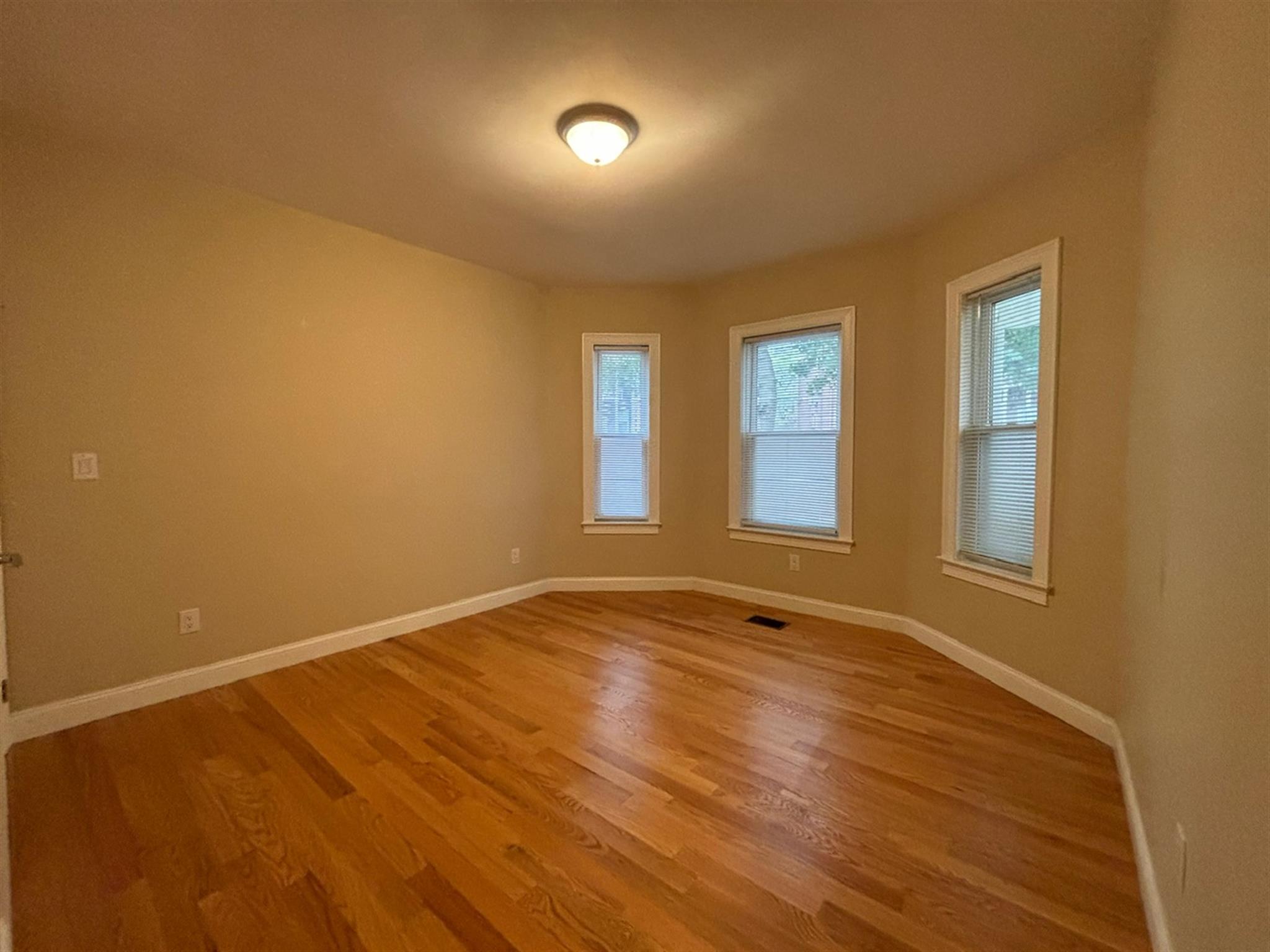 285 Medford St, Prospect Hill