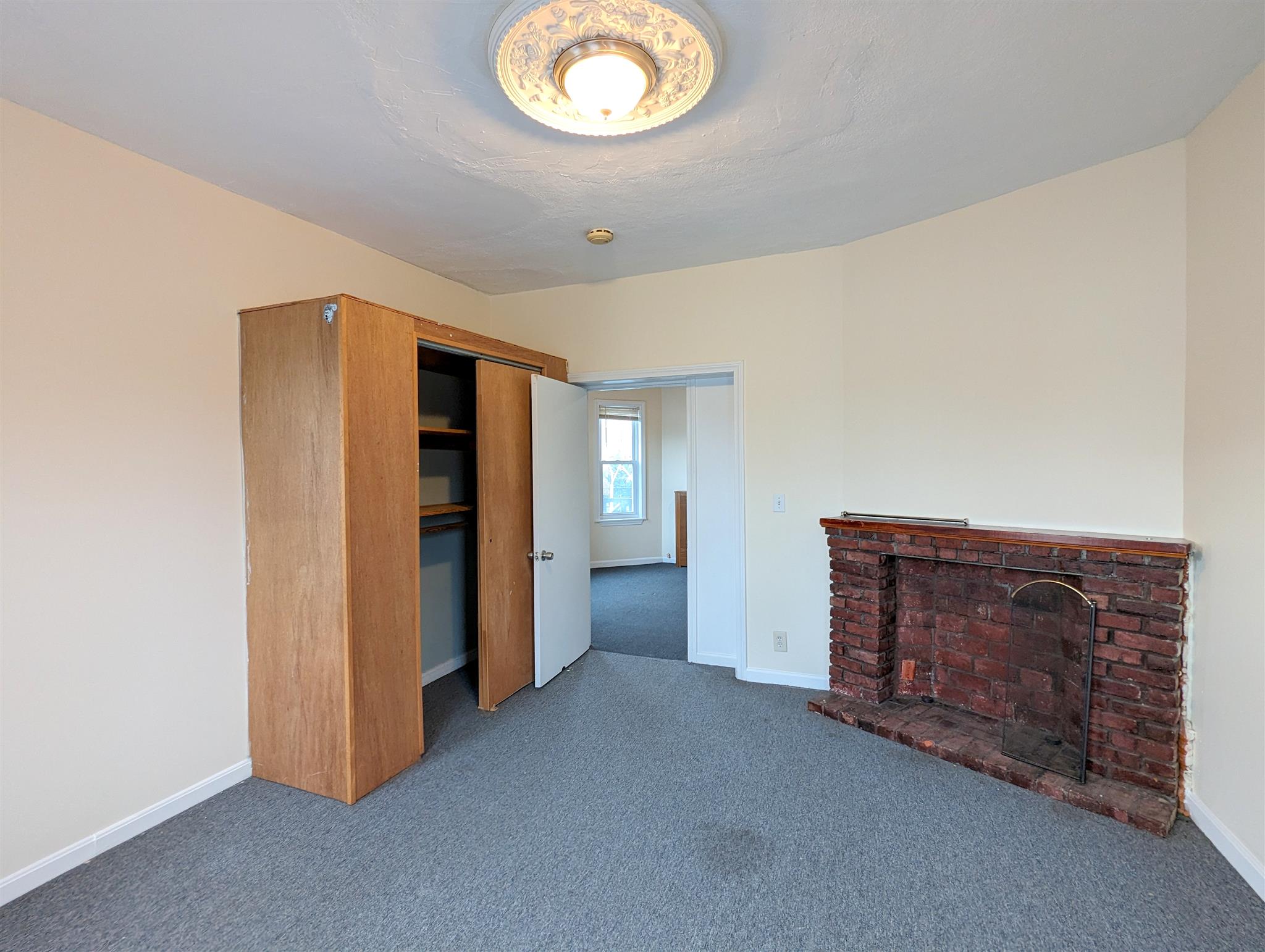 278 Lowell St, Magoun Square