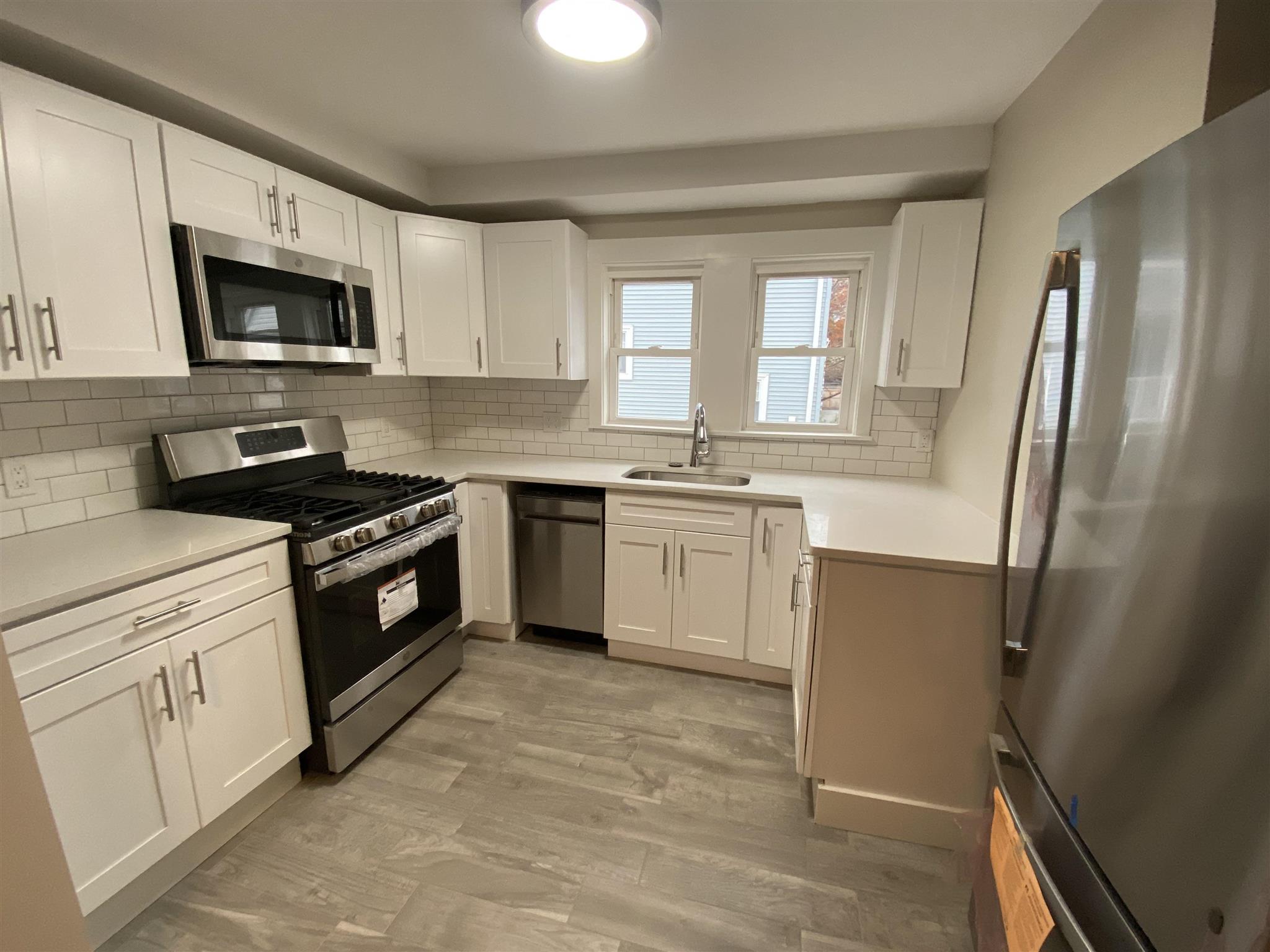 8 Fiske Ave, Magoun Square