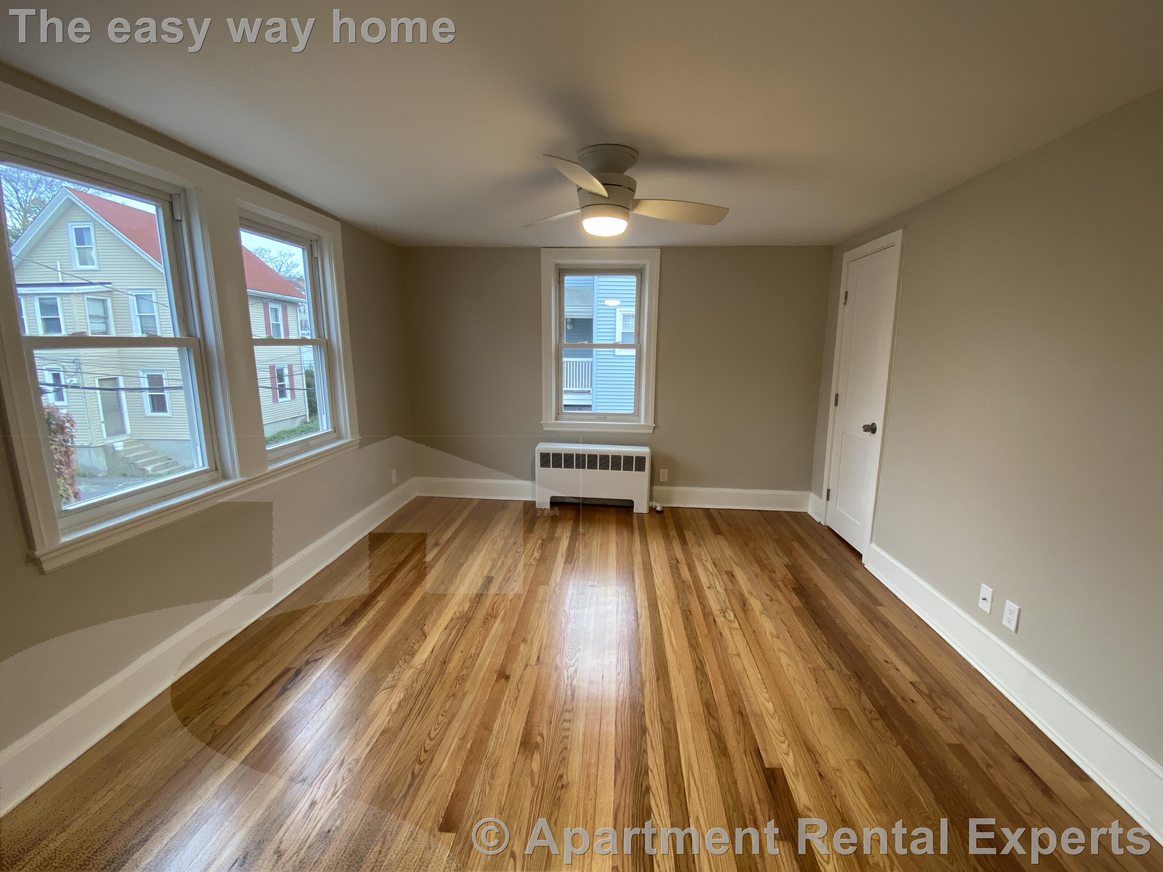 8 Fiske Ave, Magoun Square