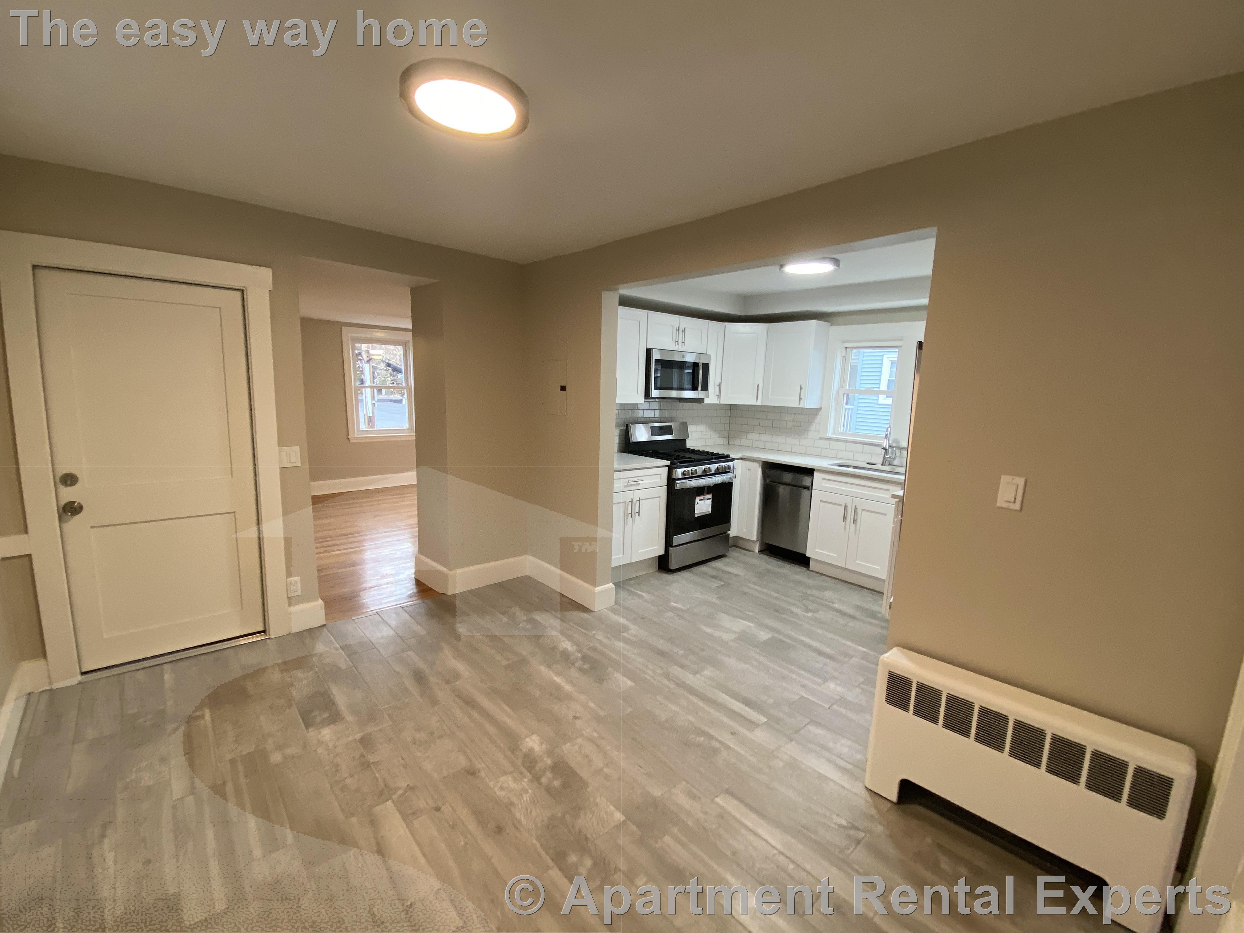 8 Fiske Ave, Magoun Square