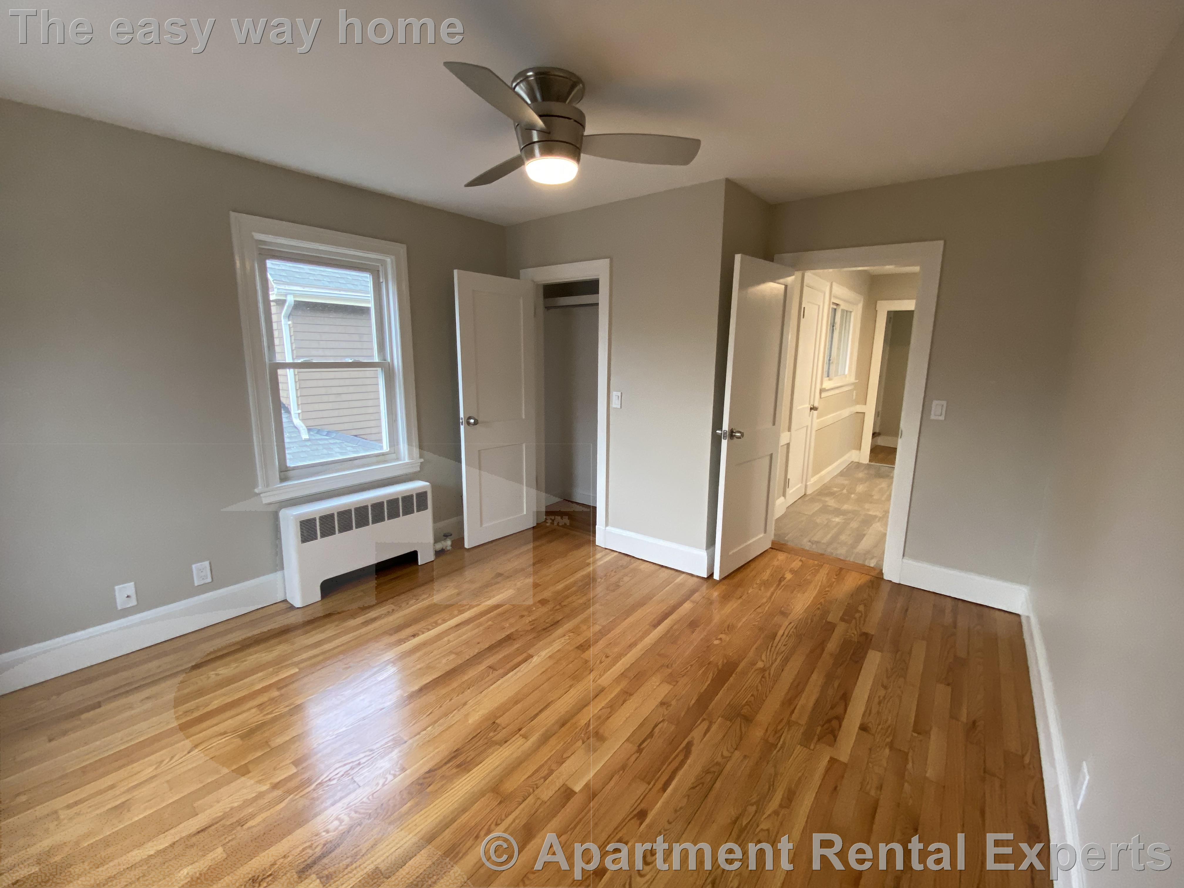 8 Fiske Ave, Magoun Square