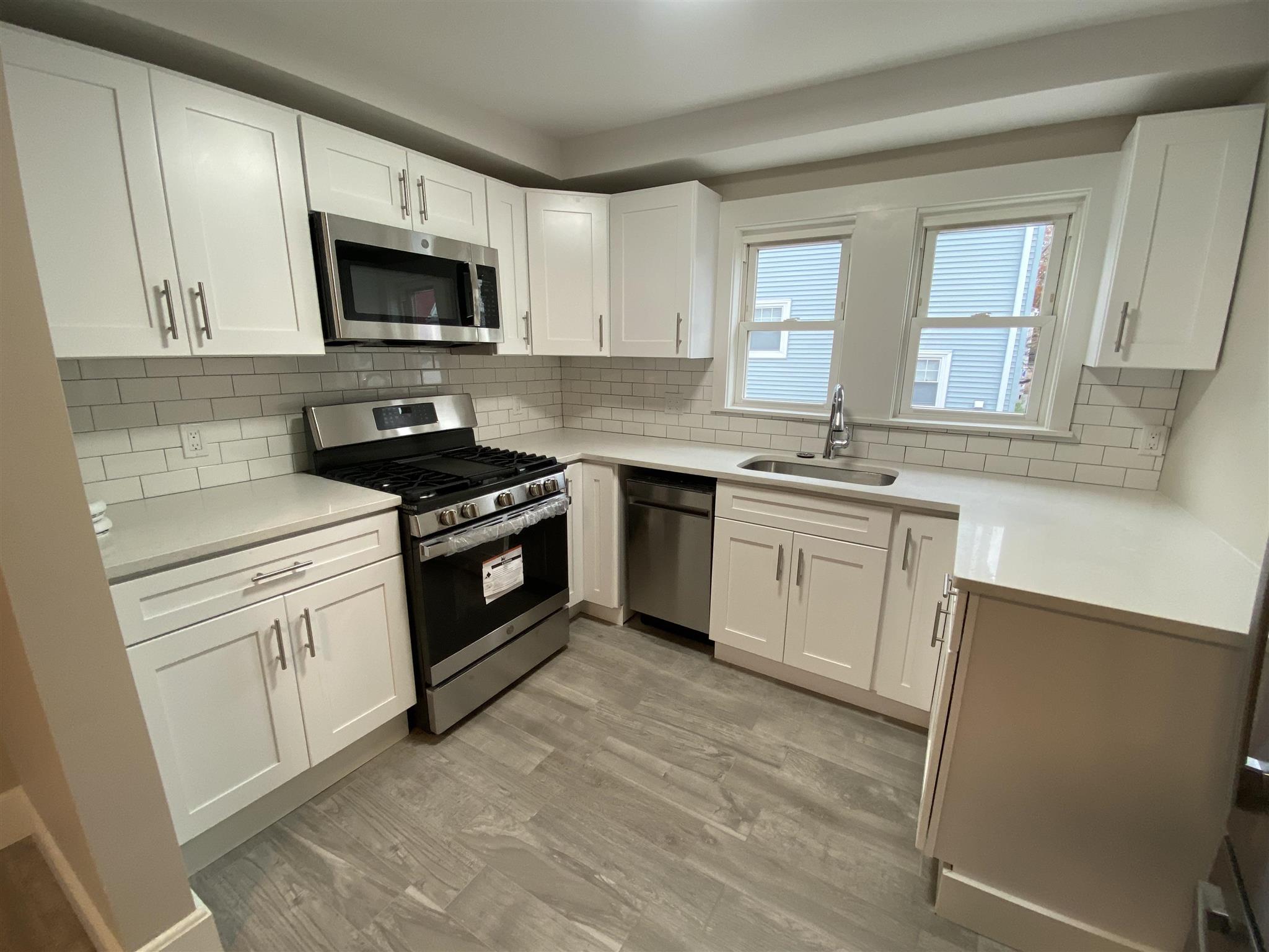 8 Fisk Ave, Magoun Square