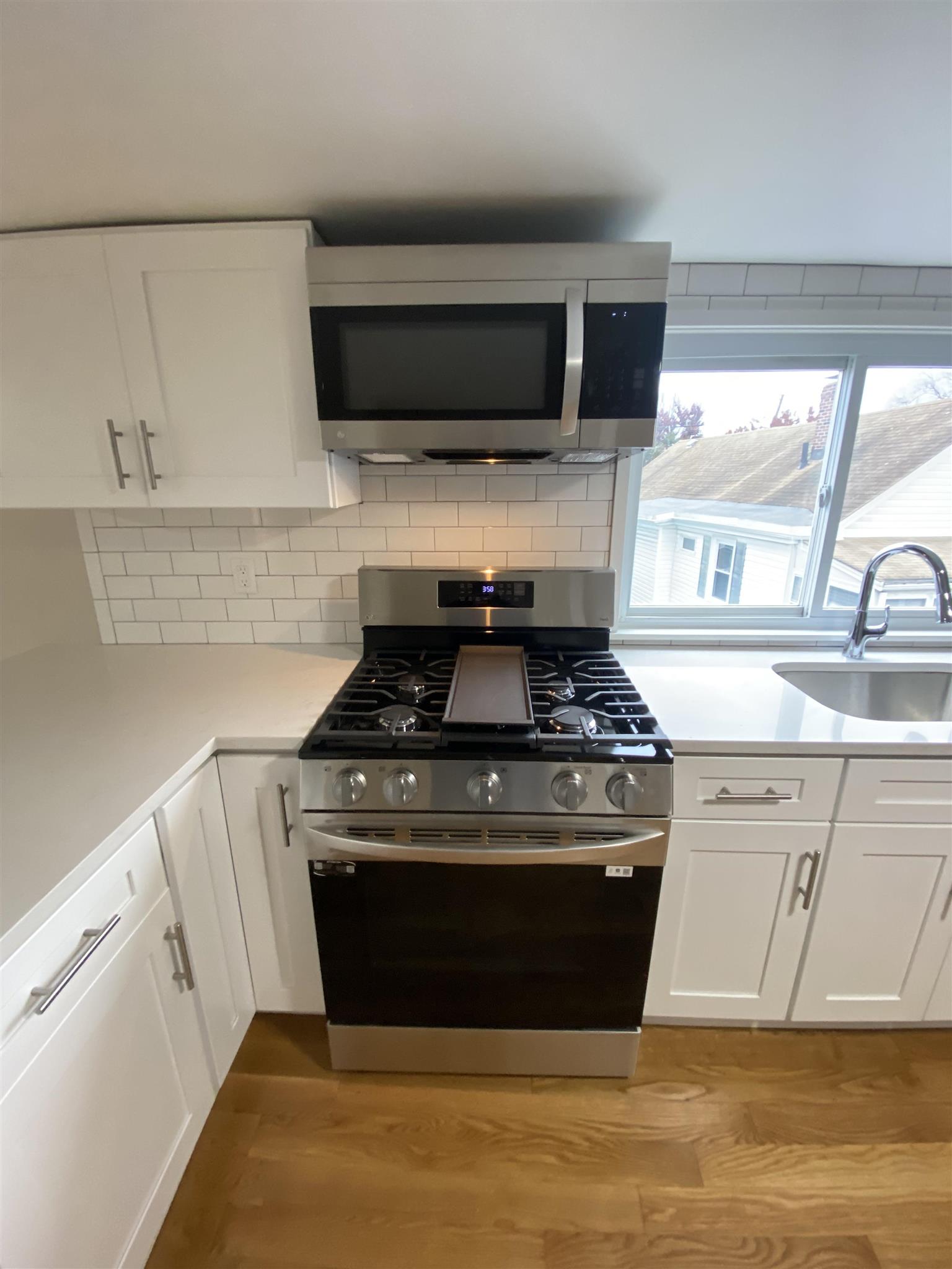 8 Fiske Ave, Magoun Square