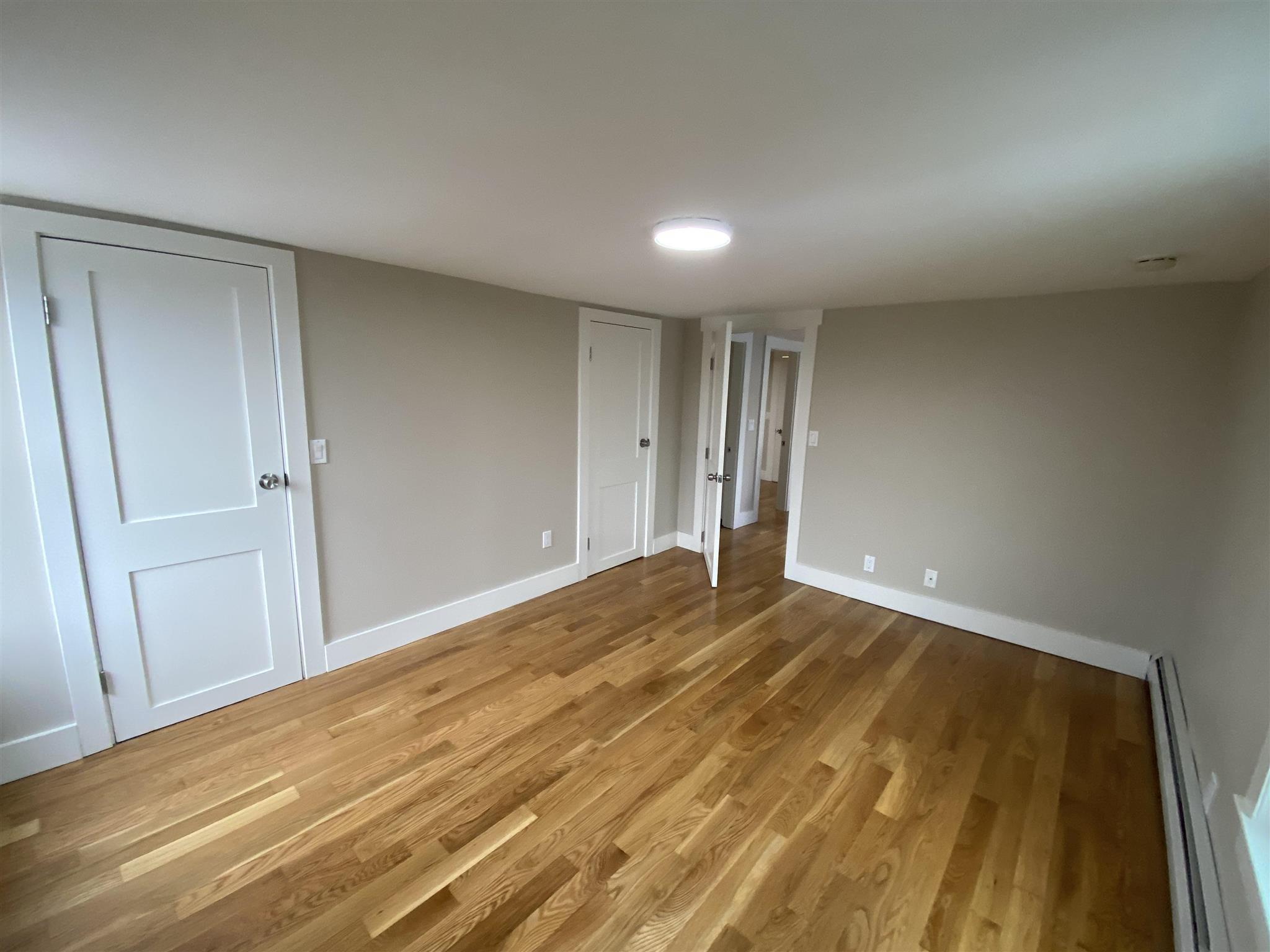 8 Fiske Ave, Magoun Square