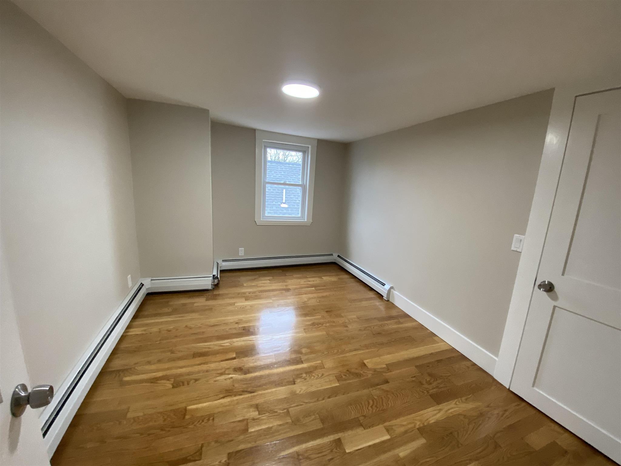 8 Fiske Ave, Magoun Square