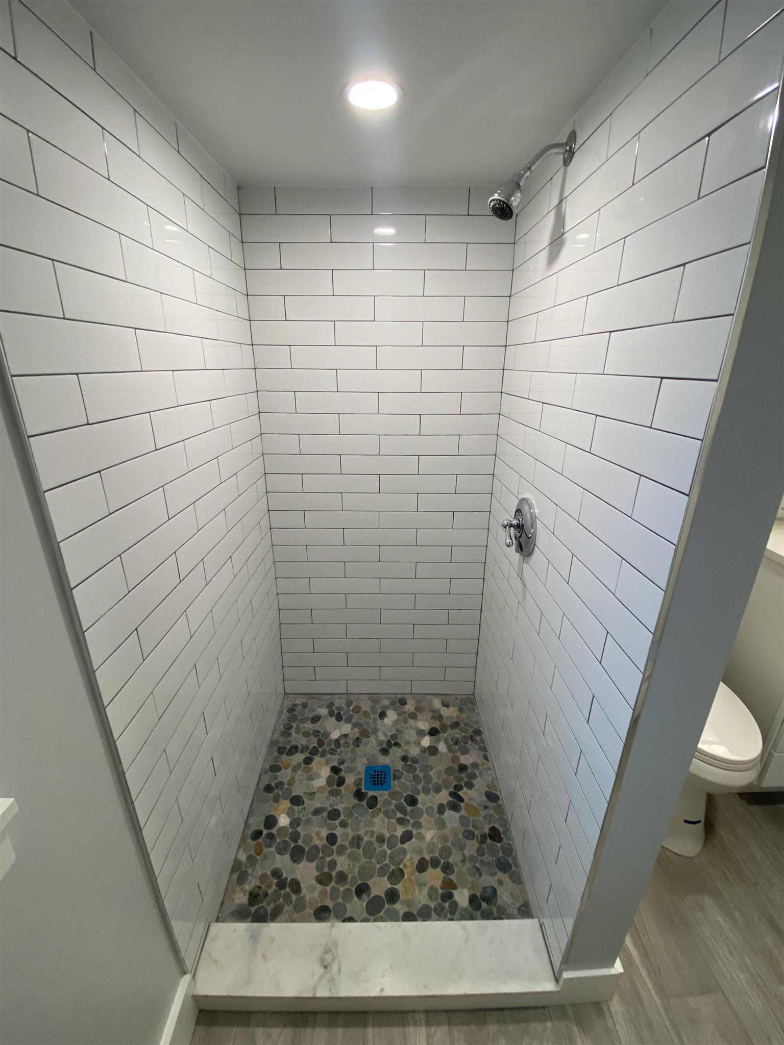 8 Fiske Ave, Magoun Square