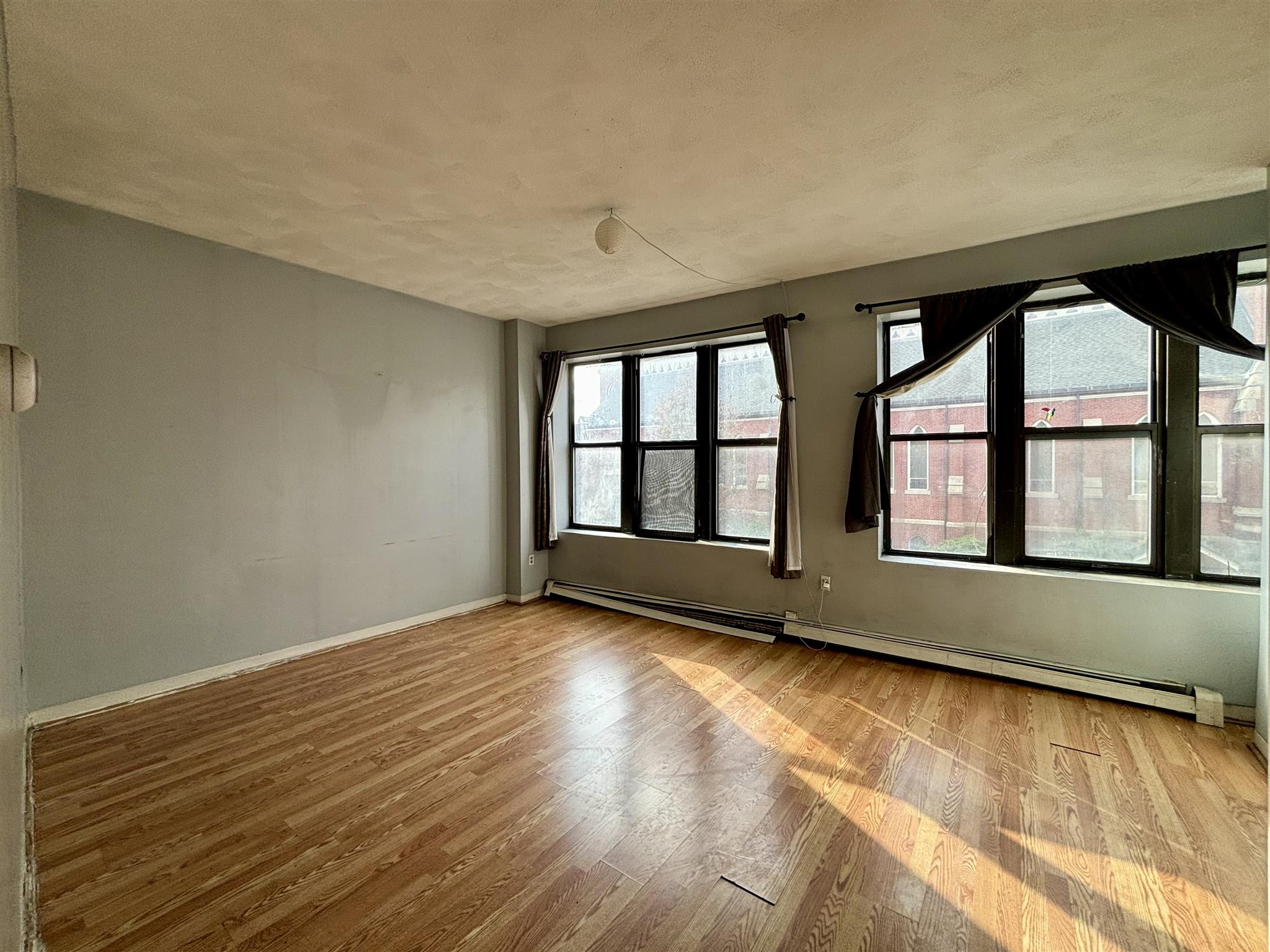 4 Webster Ave, Union Square