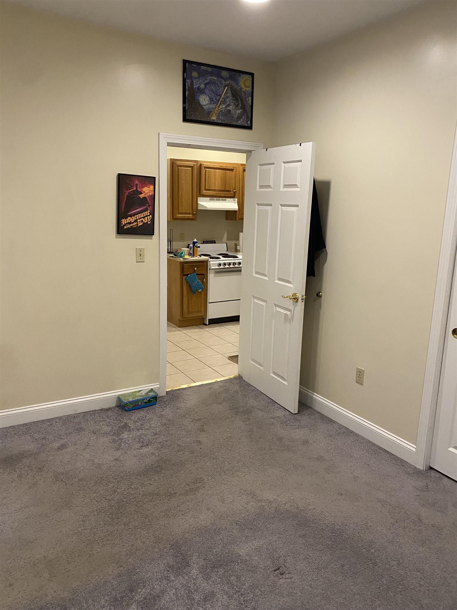 460 Green St, Central Square