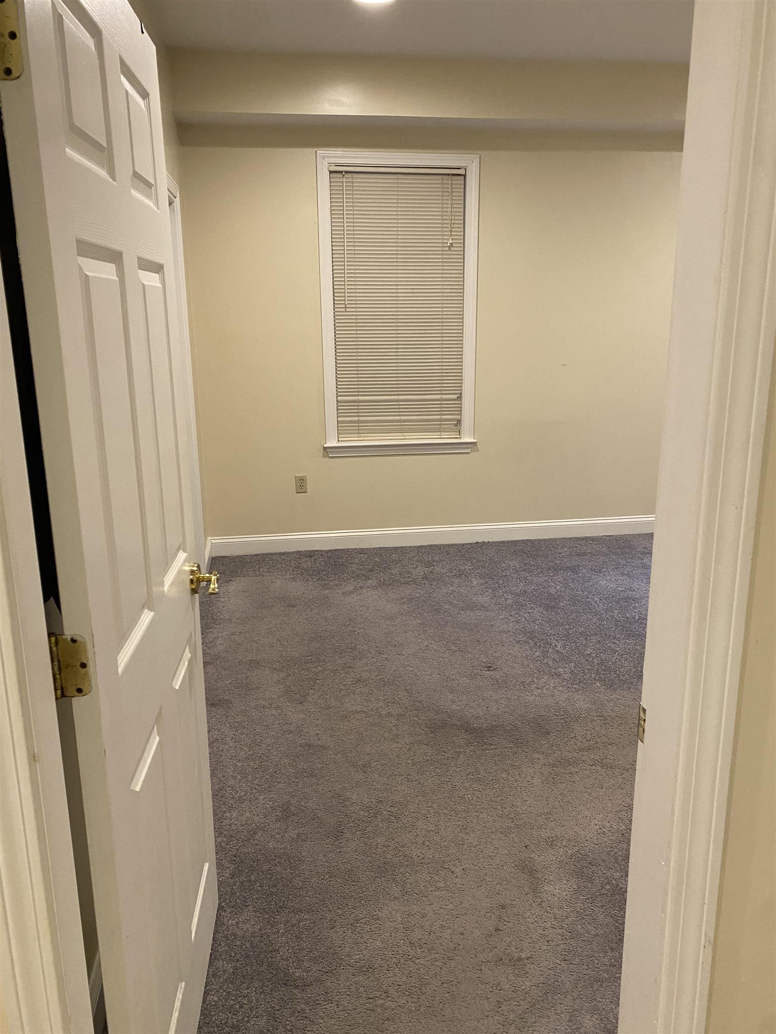 460 Green St, Central Square