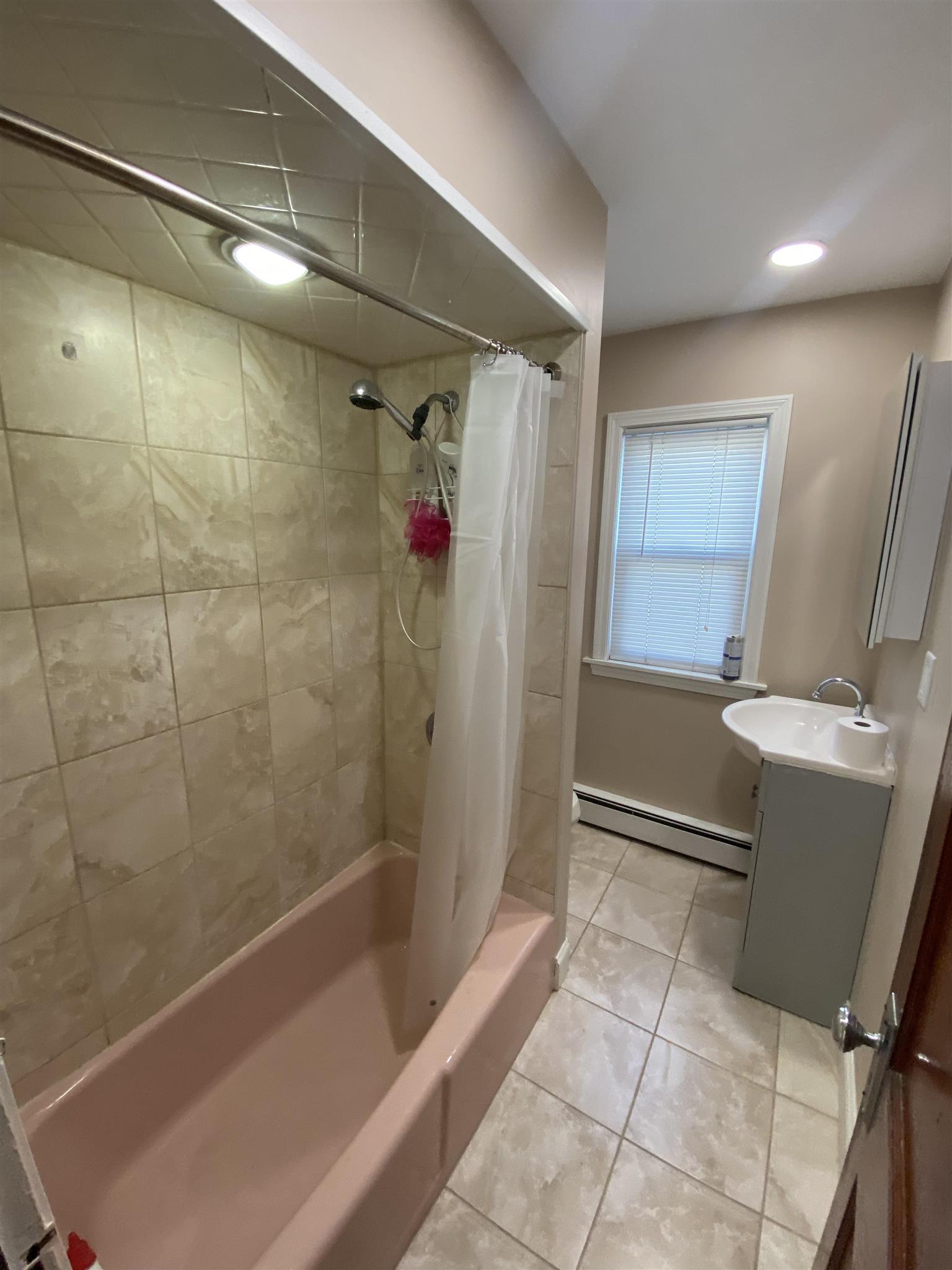 2 Goldsmith Ave, Tufts University