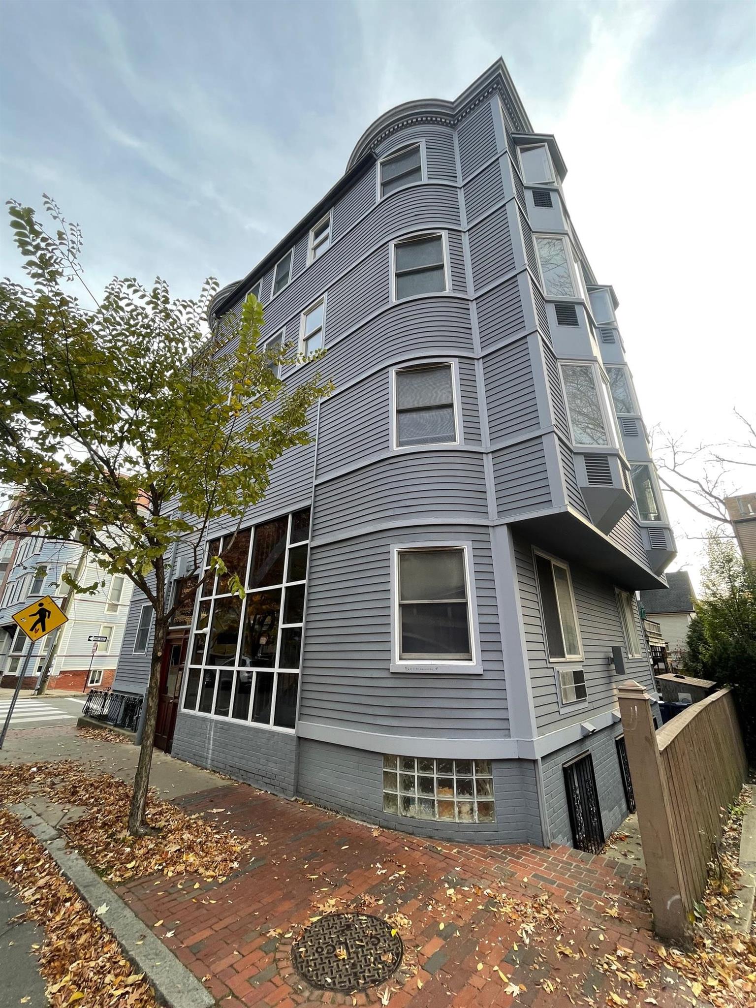 12 Mount Auburn St, Harvard Square