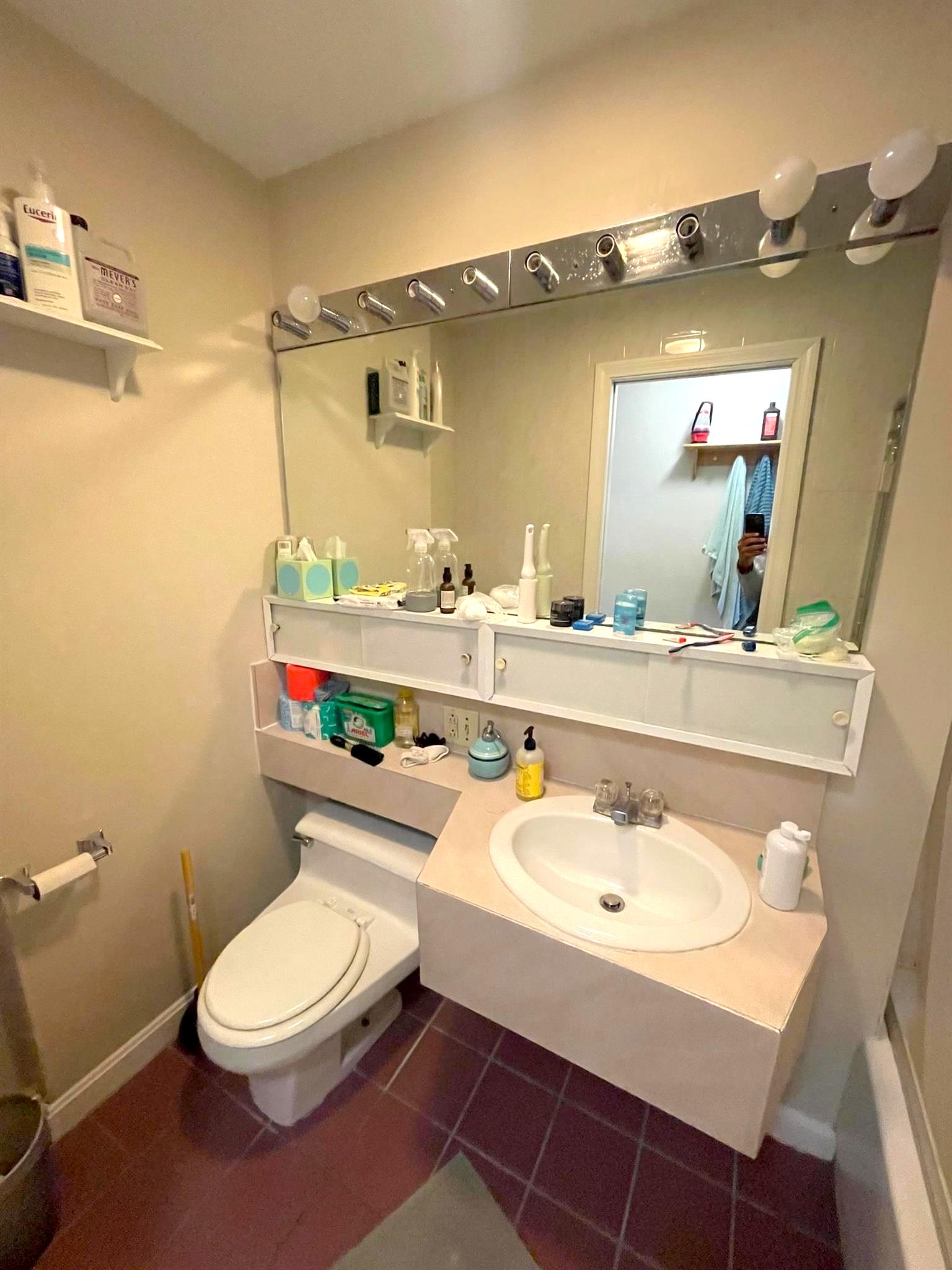 12 Mount Auburn St, Harvard Square