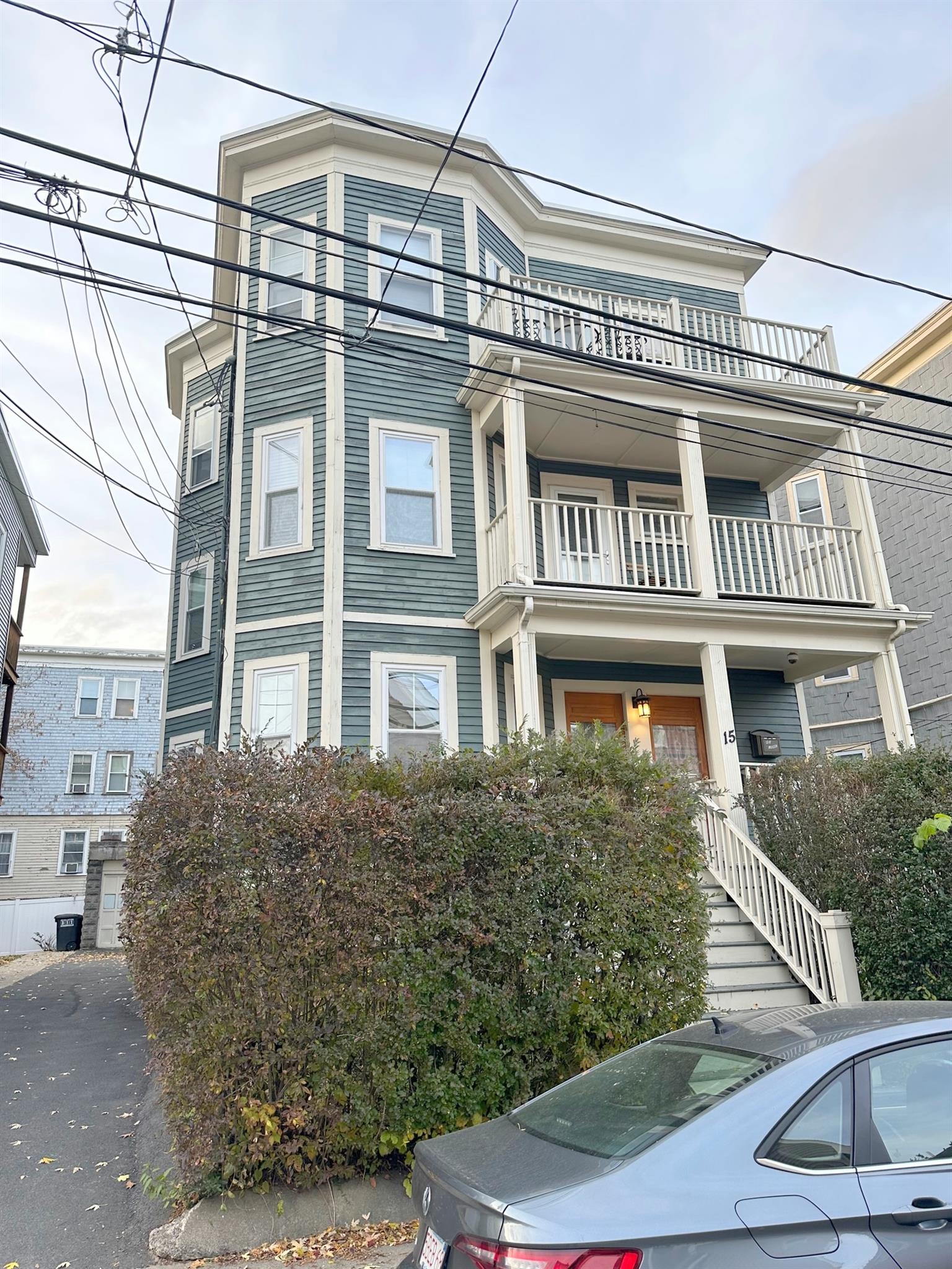 15 Ashland St, Davis Square