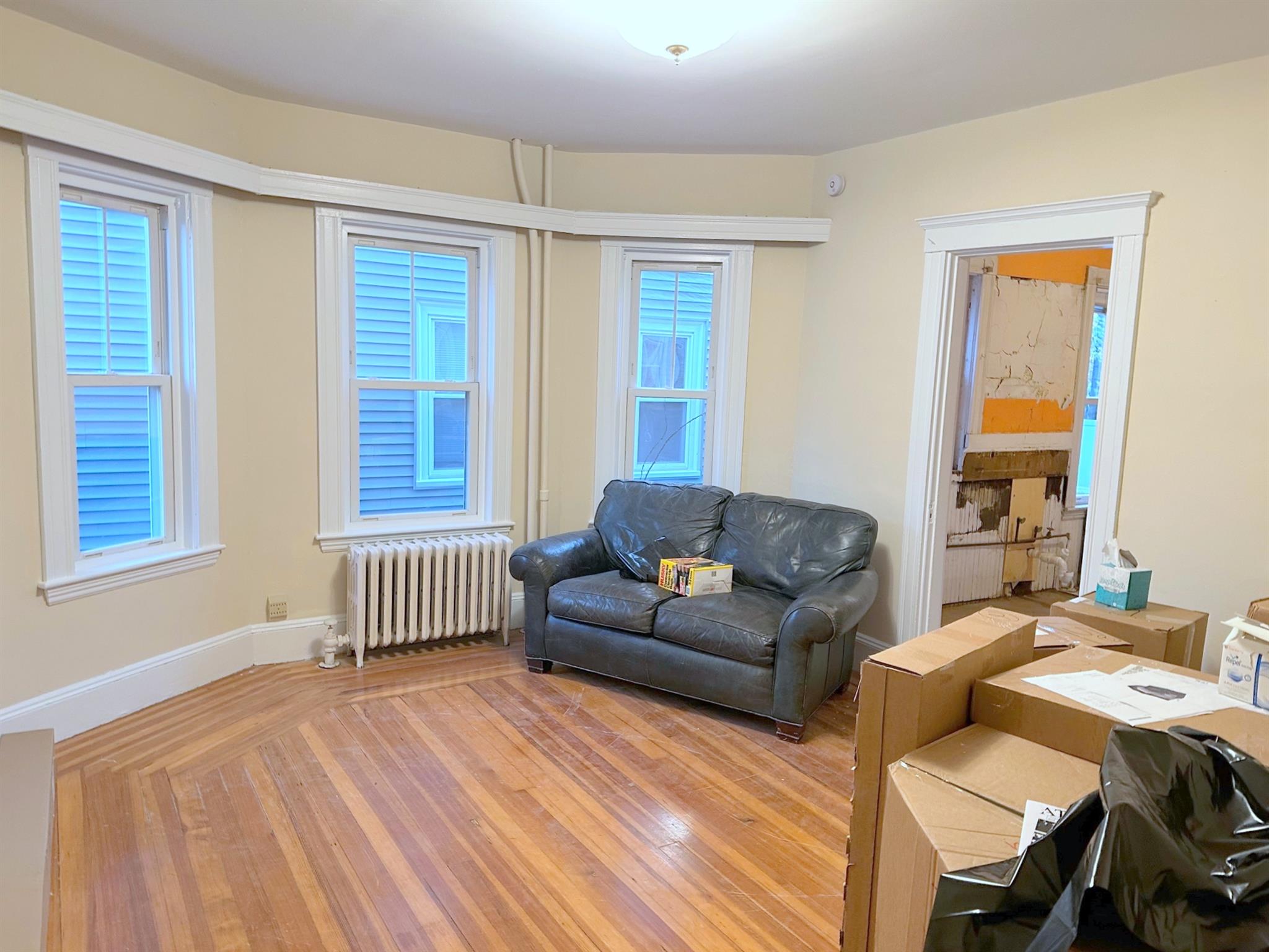 15 Ashland St, Davis Square