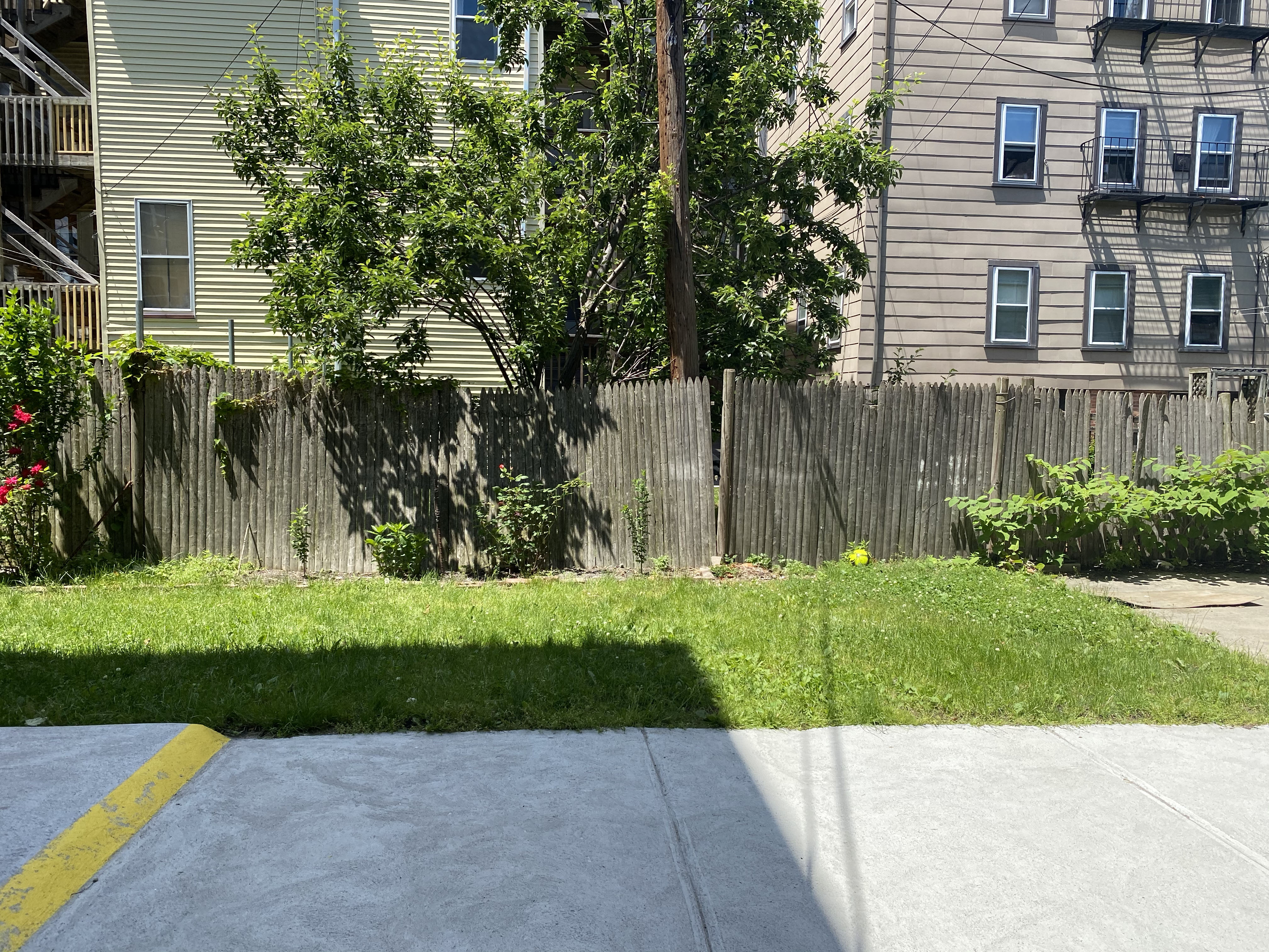 326 Bremen St, East Boston