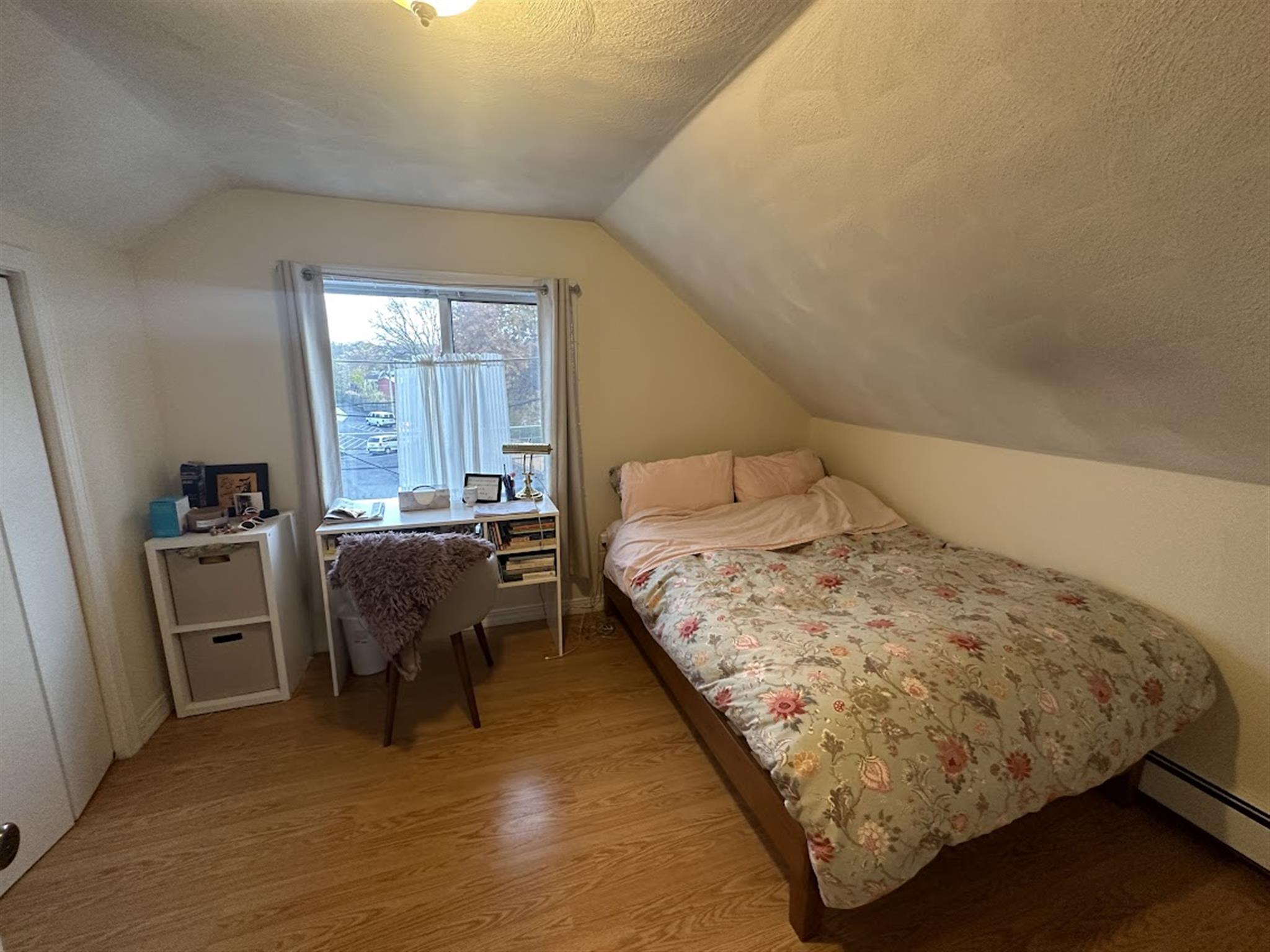 124 Bonner Ave, Magoun Square