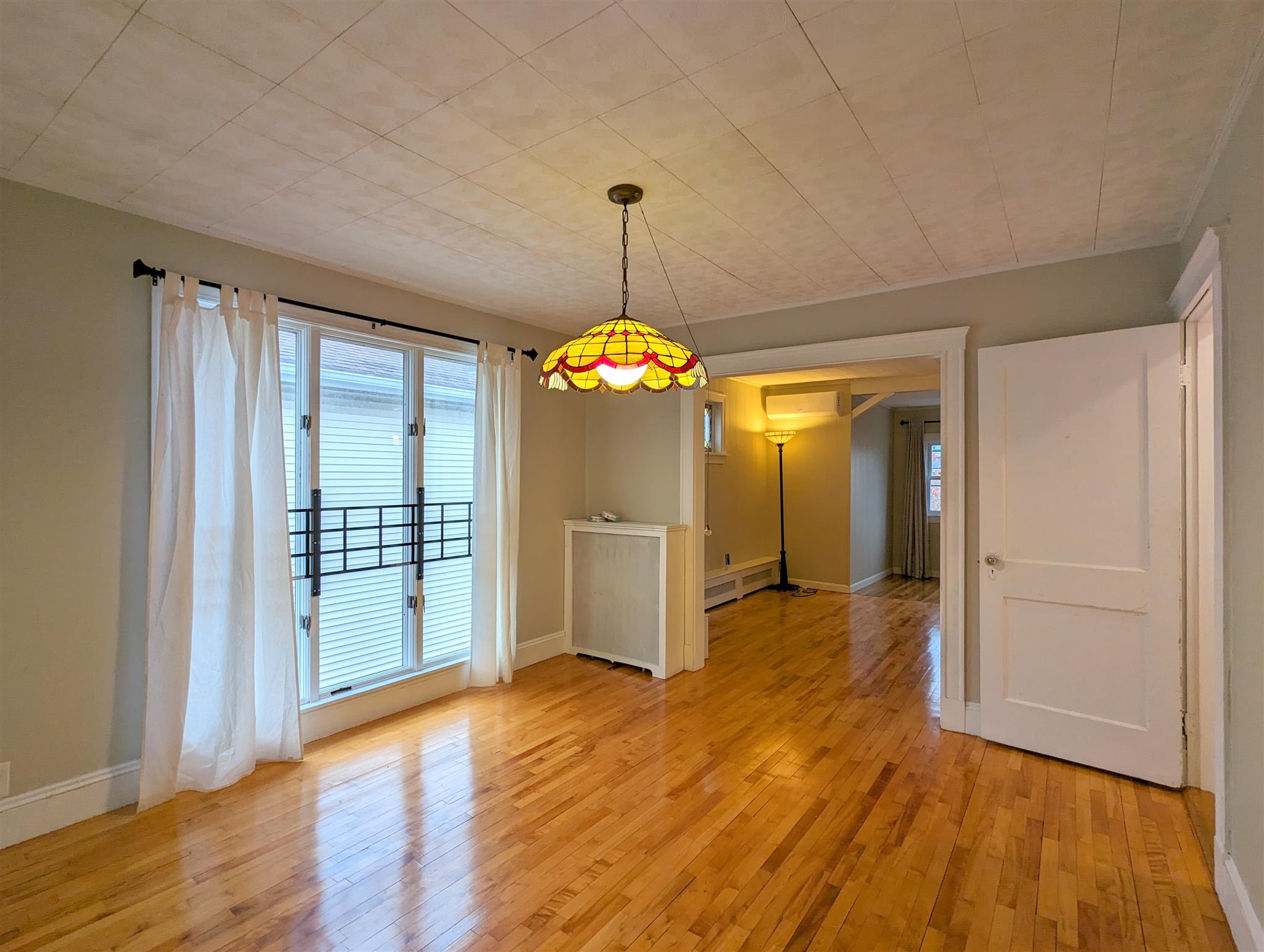 73 Woods, Davis Square