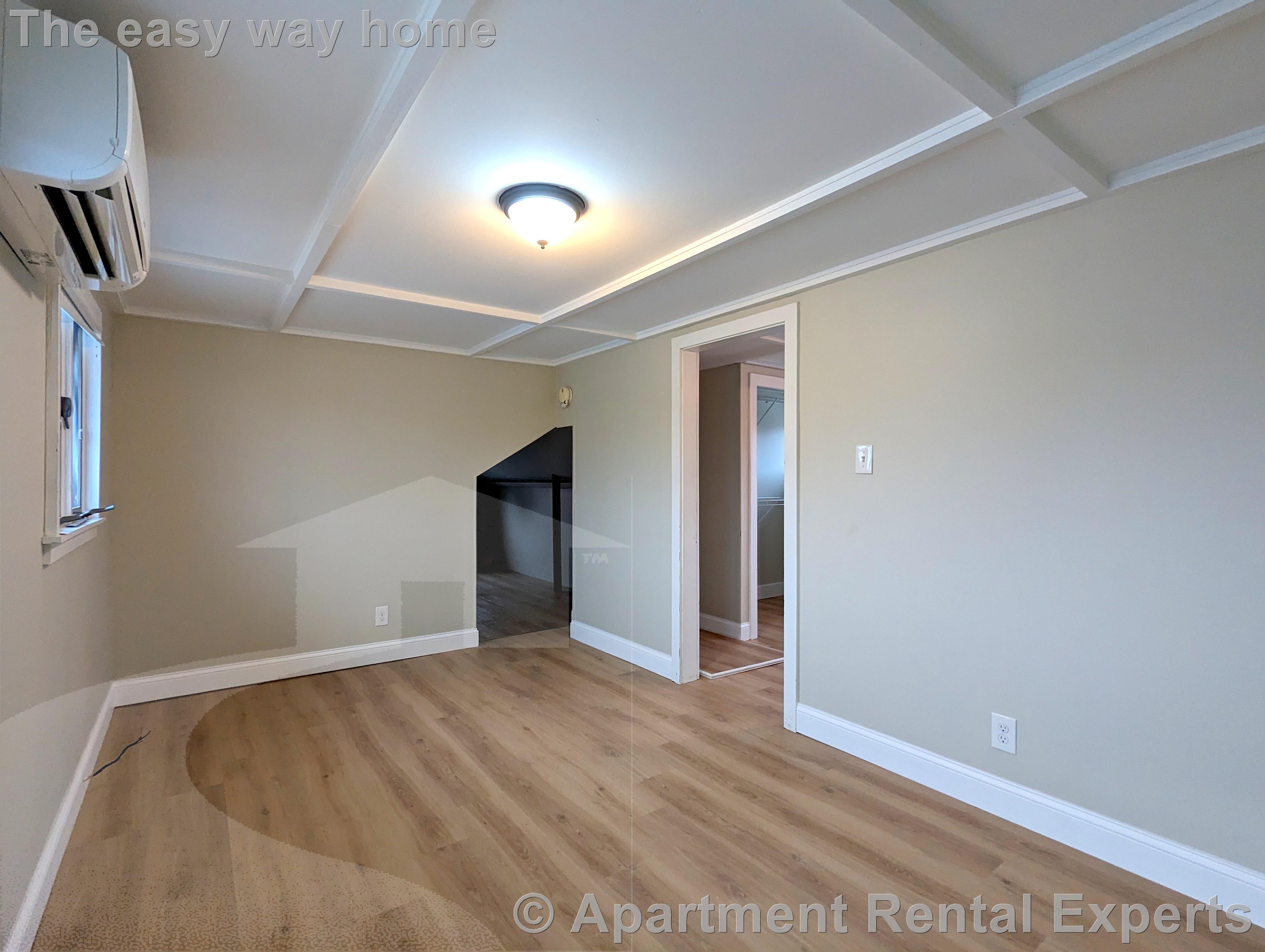 73 Woods Ave, Teele Square