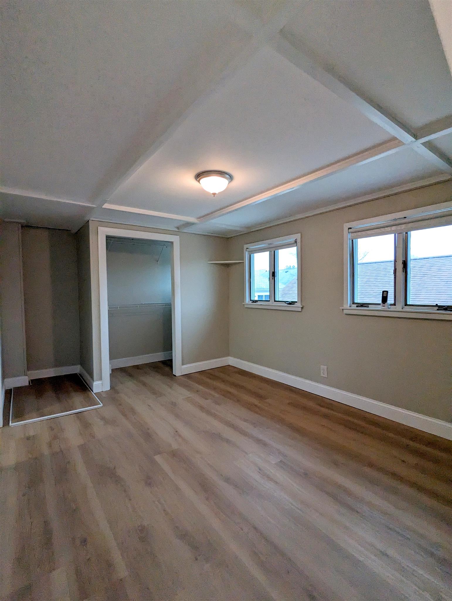 73 Woods Ave, Teele Square