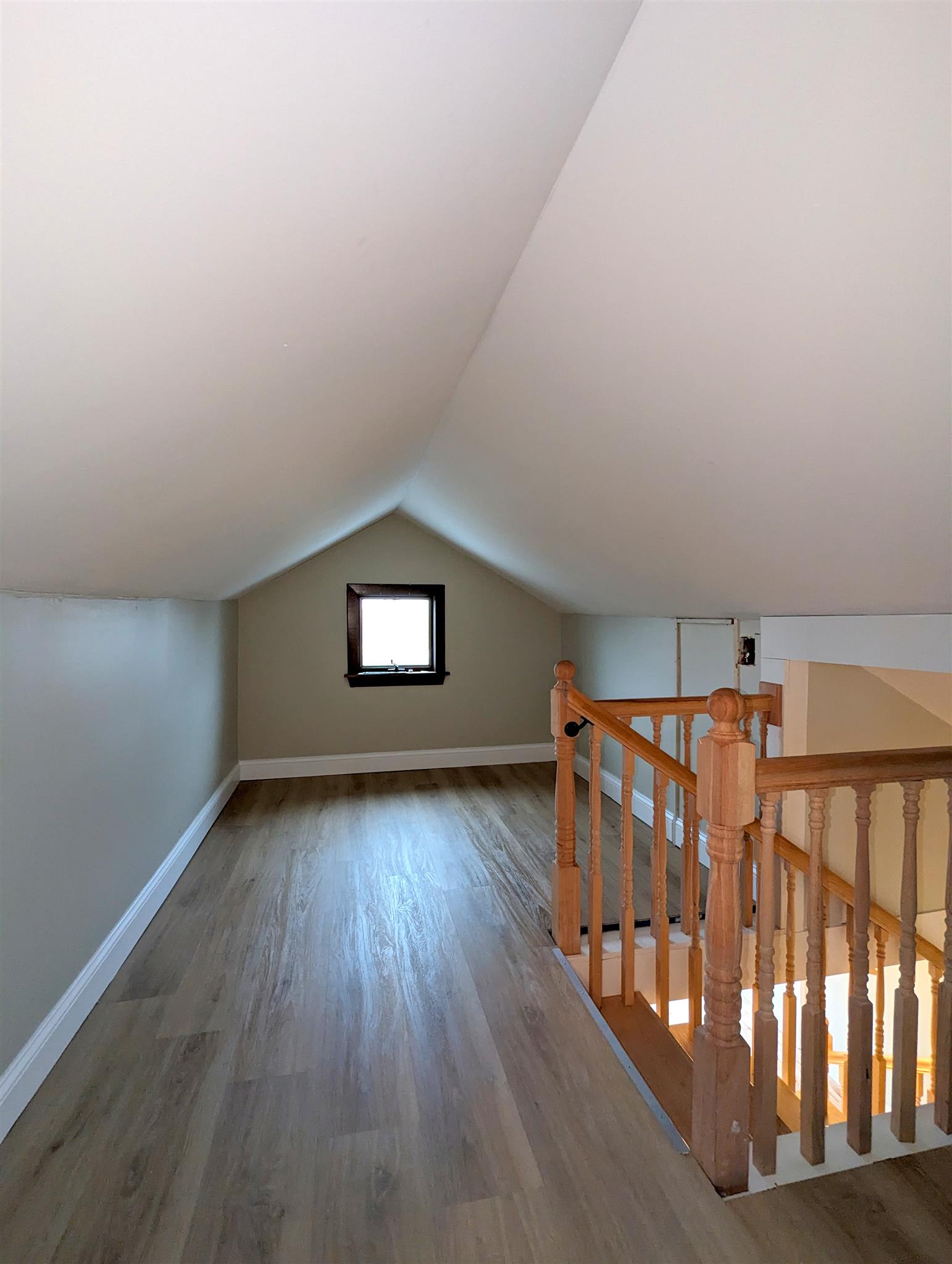 73 Woods Ave, Teele Square