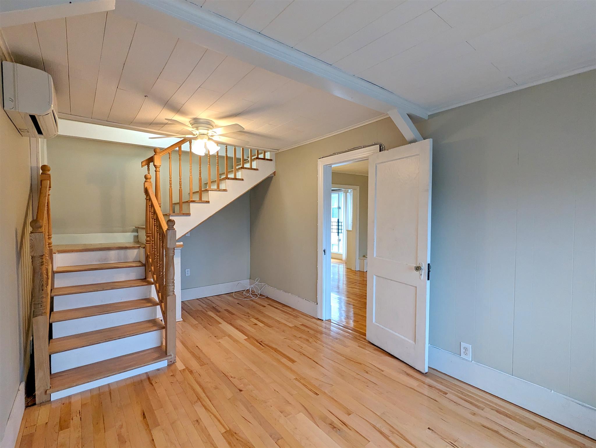 73 Woods, Davis Square