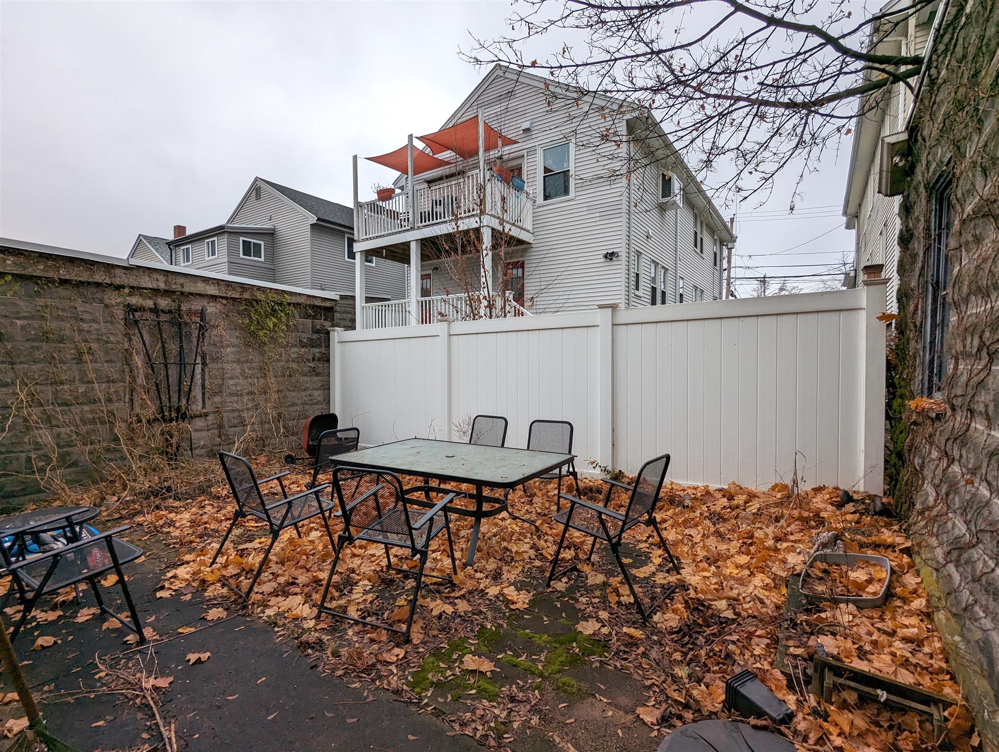 73 Woods, Davis Square