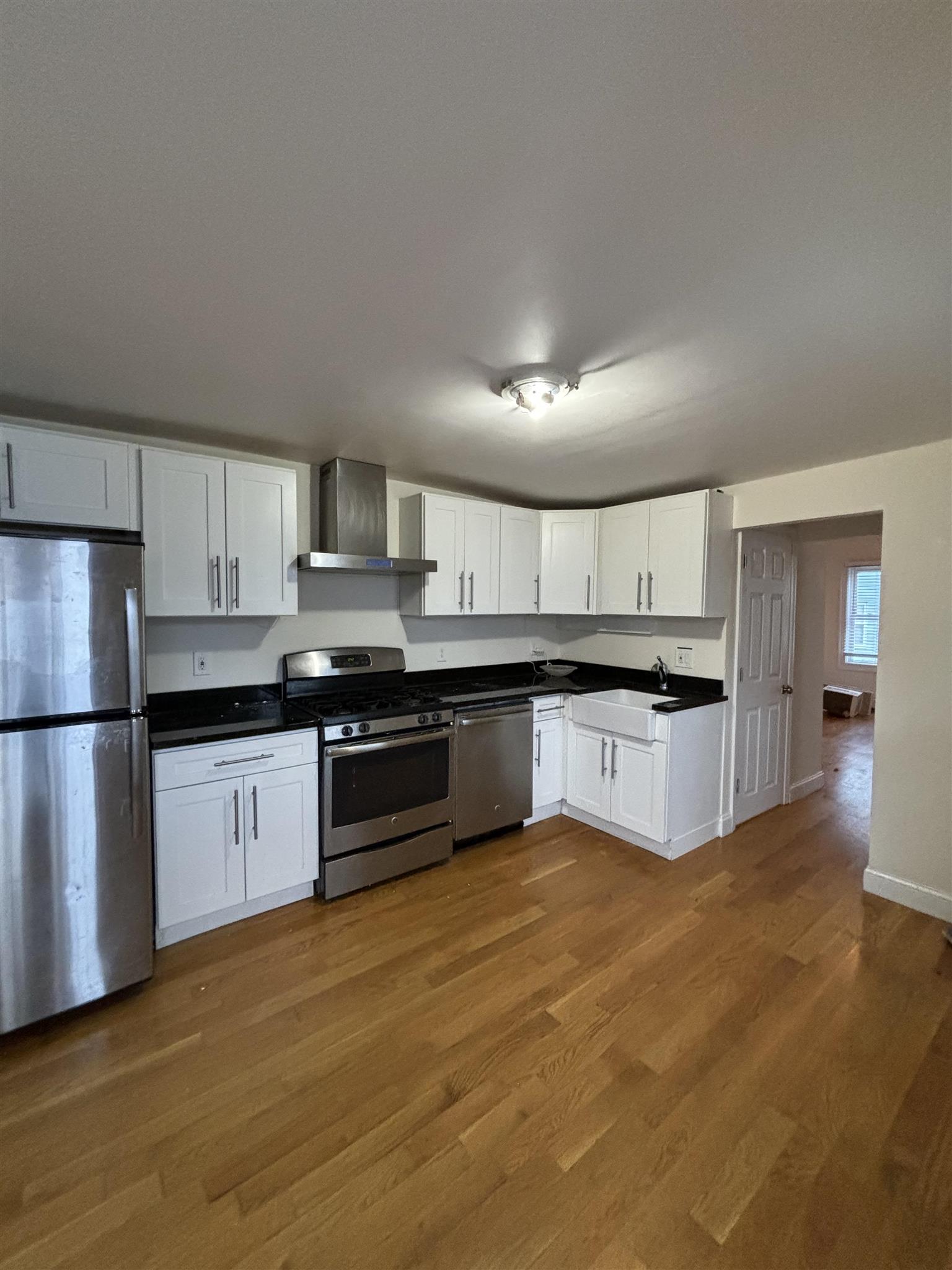 33 Harding St, East Cambridge