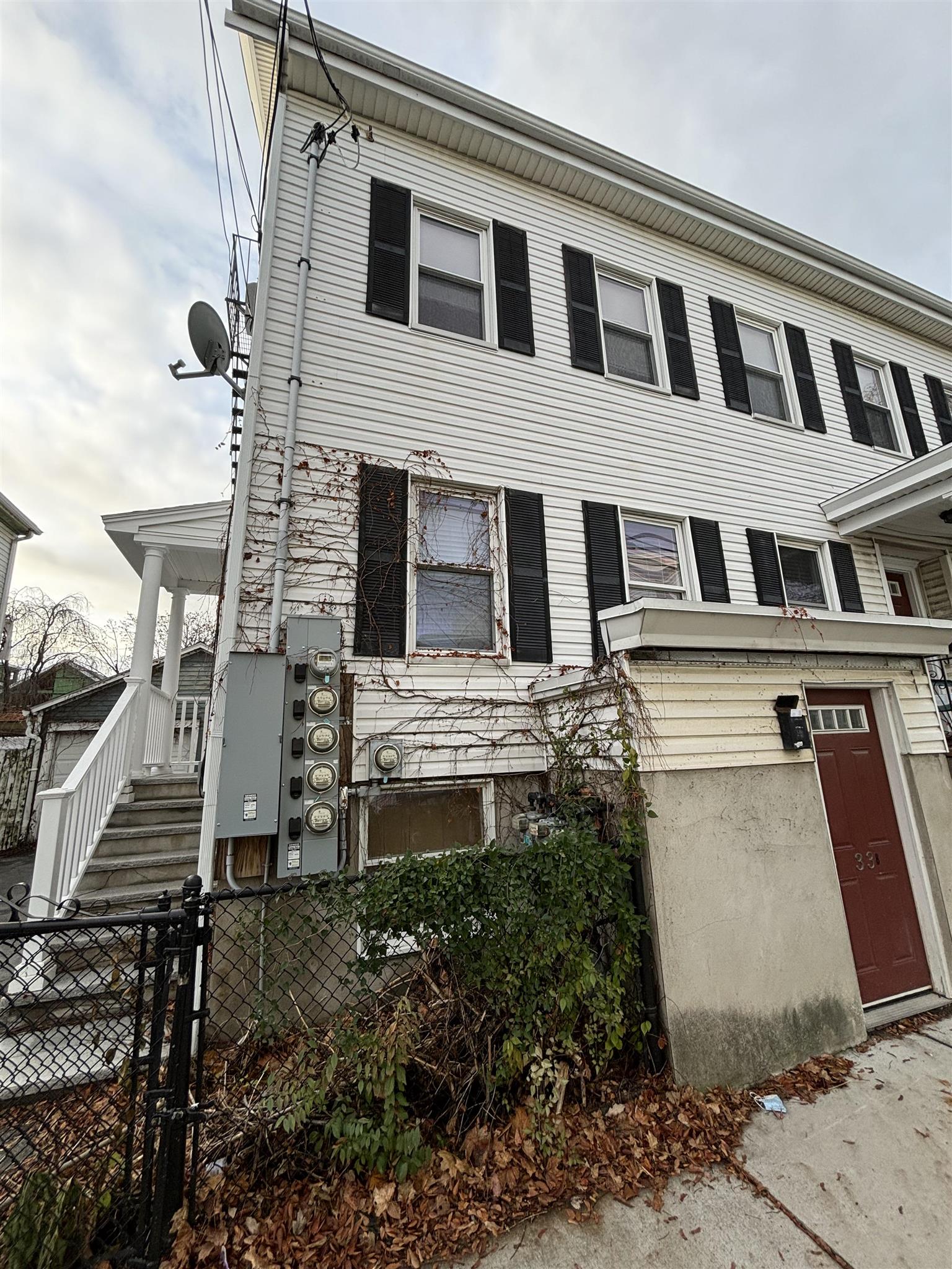 33 Harding St, East Cambridge