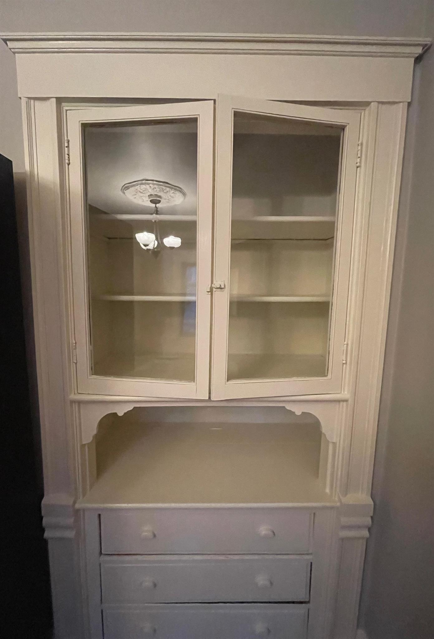 8 Charnwood, Davis Square