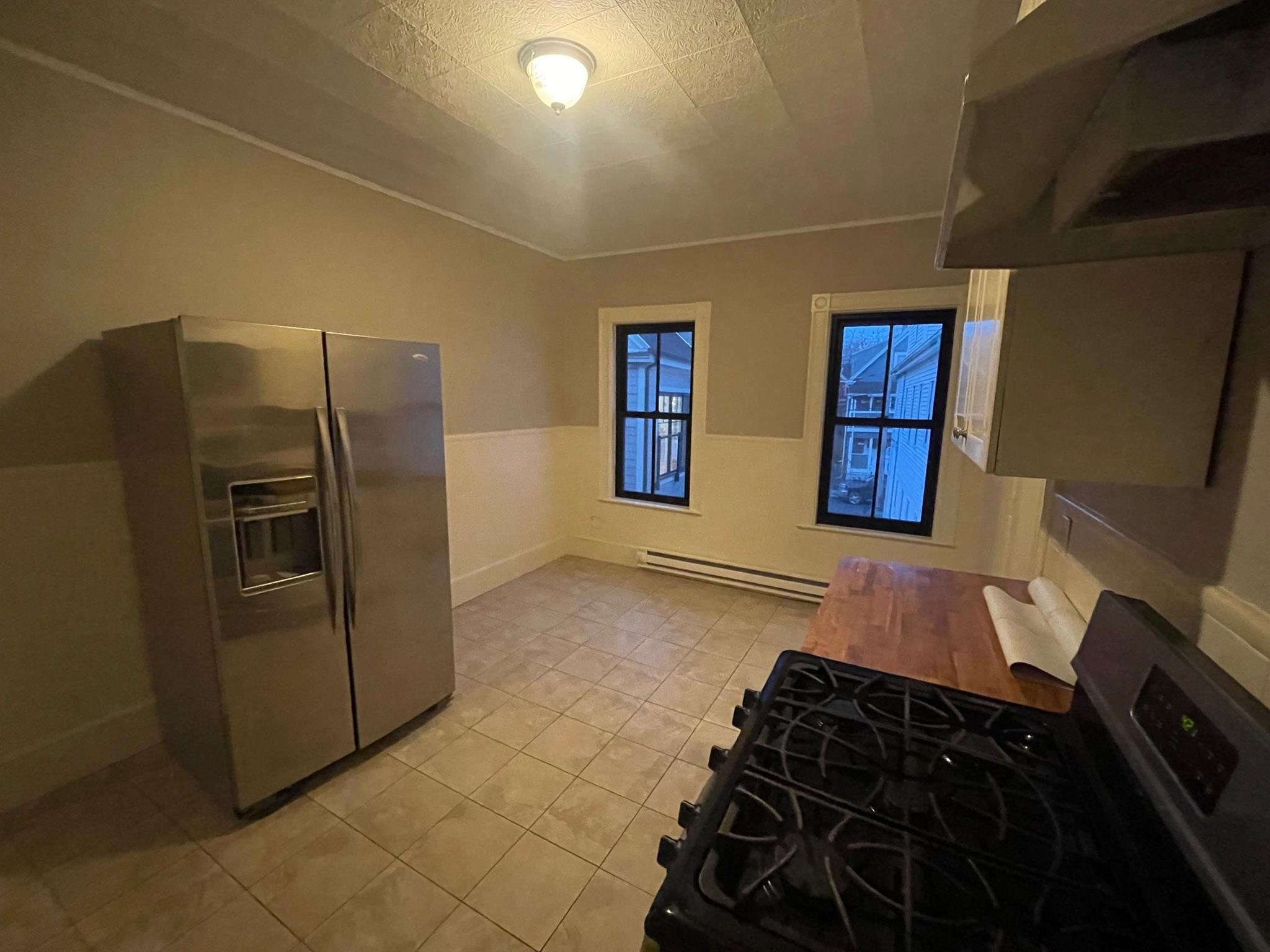 8 Charnwood Rd, Davis Square