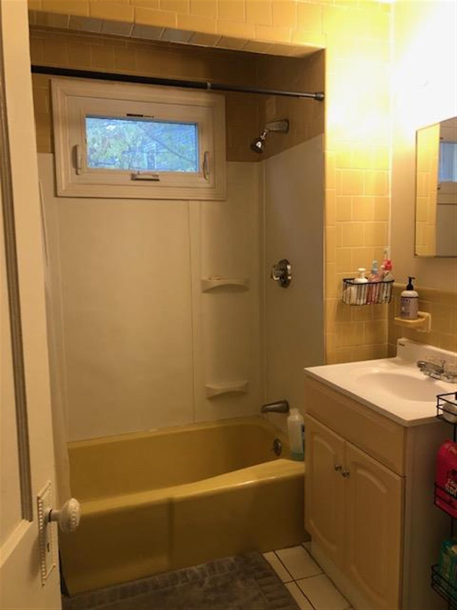 12 Pinkham Rd, Tufts University