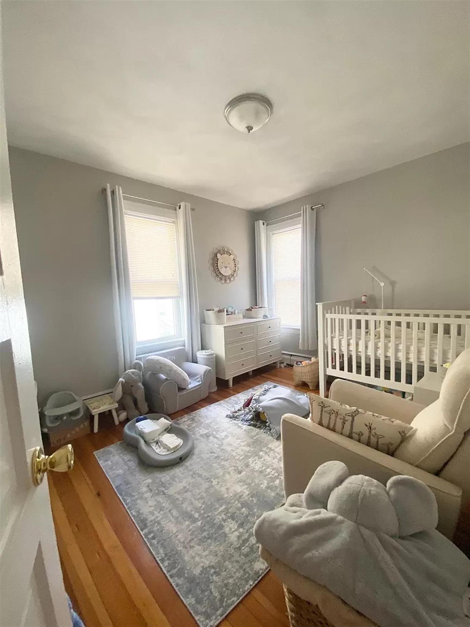 92 Medford St, Magoun Square